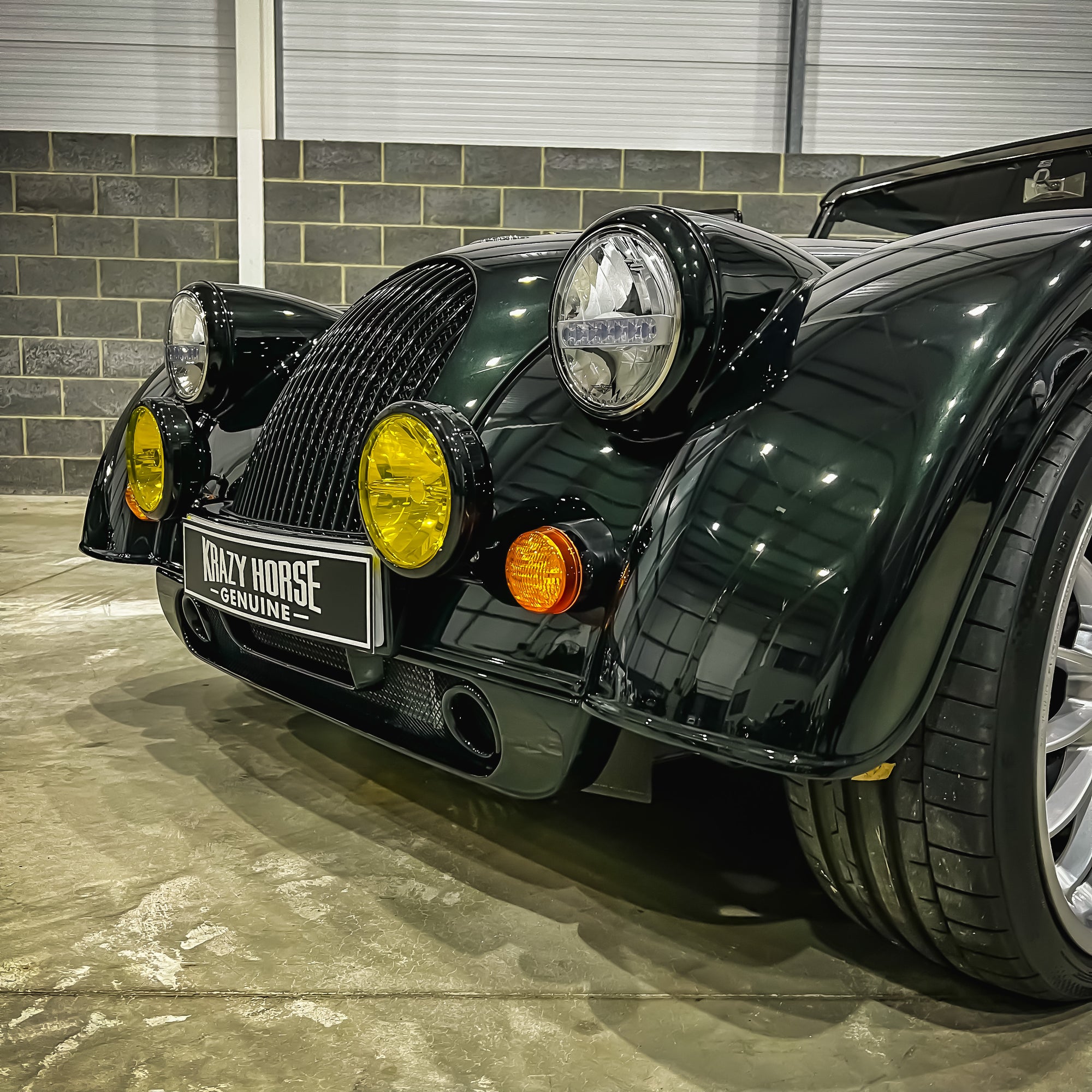 Morgan Plus Six - Dark Emerald Green Metallic