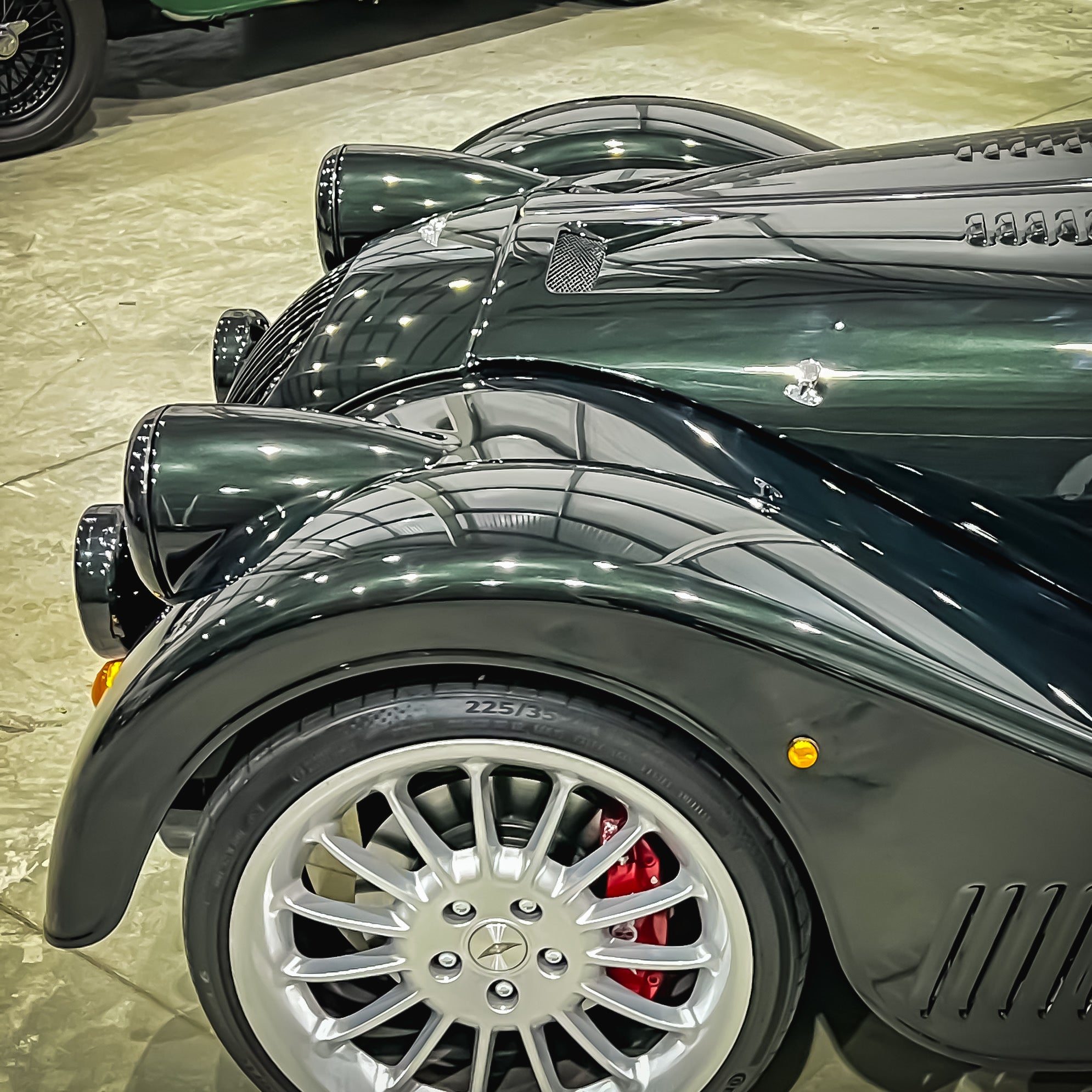 Morgan Plus Six - Dark Emerald Green Metallic