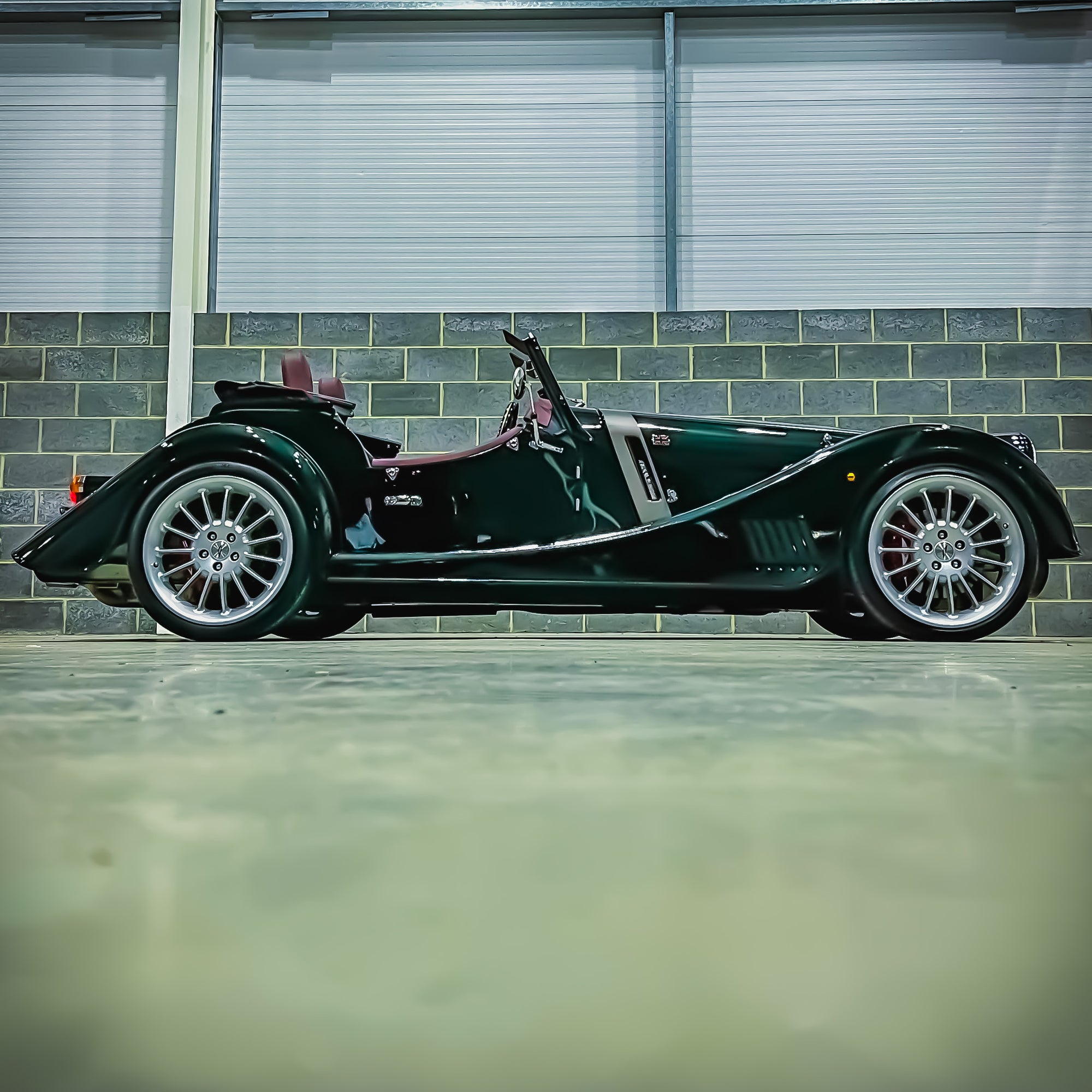 Morgan Plus Six Touring 6 Cyl 3.0 Twin Scroll Turbo - Dark Emerald Green Metallic