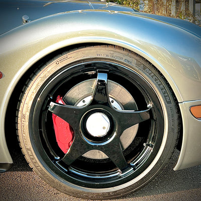 Morgan Areo 8 MK1 4.4 V8 Manual - Champagne Silver