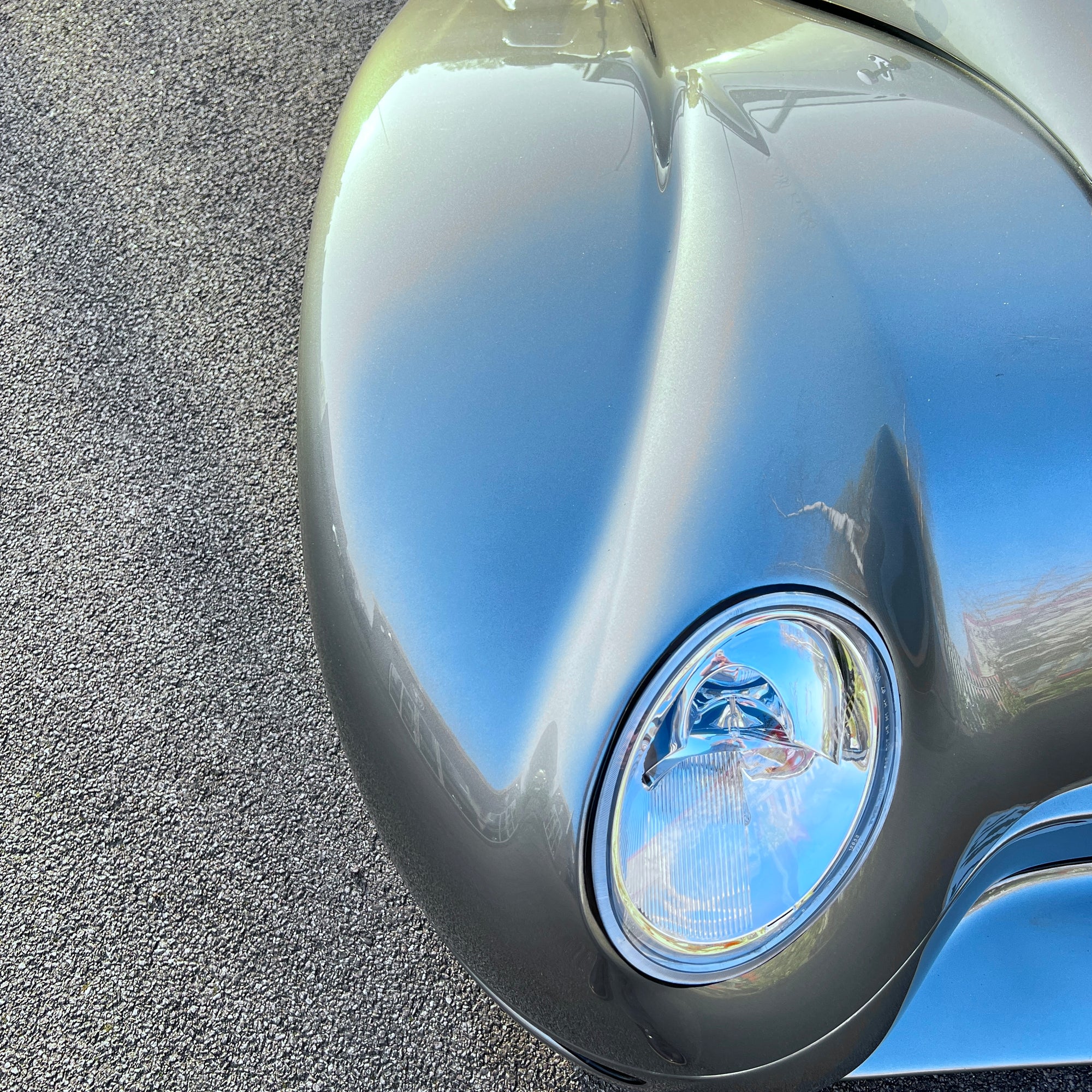 Morgan Areo 8 MK1 4.4 V8 Manual - Champagne Silver