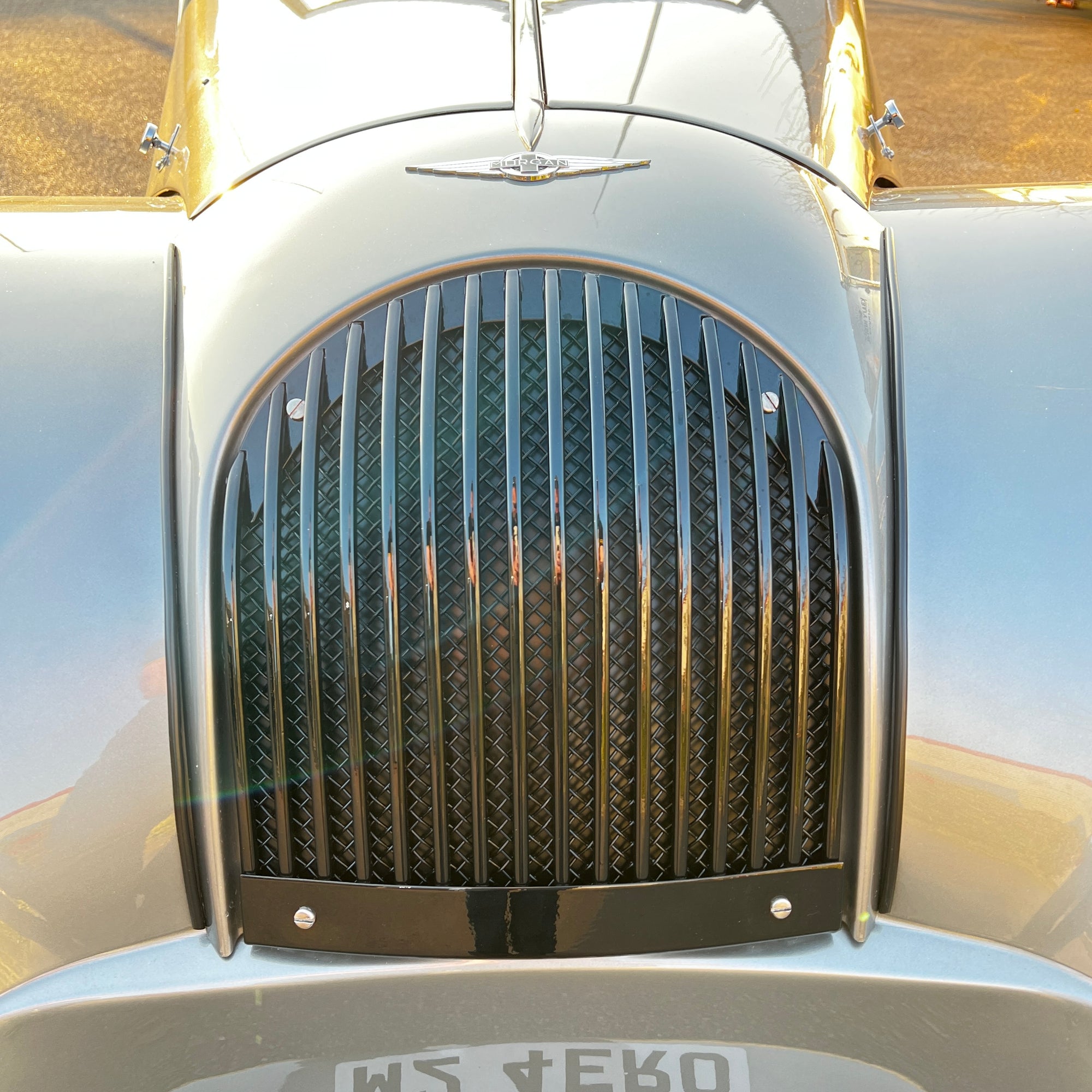 Morgan Areo 8 MK1 4.4 V8 Manual - Champagne Silver