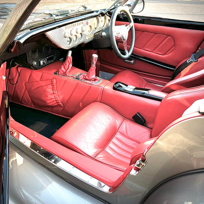 Morgan Areo 8 MK1 4.4 V8 Manual - Champagne Silver