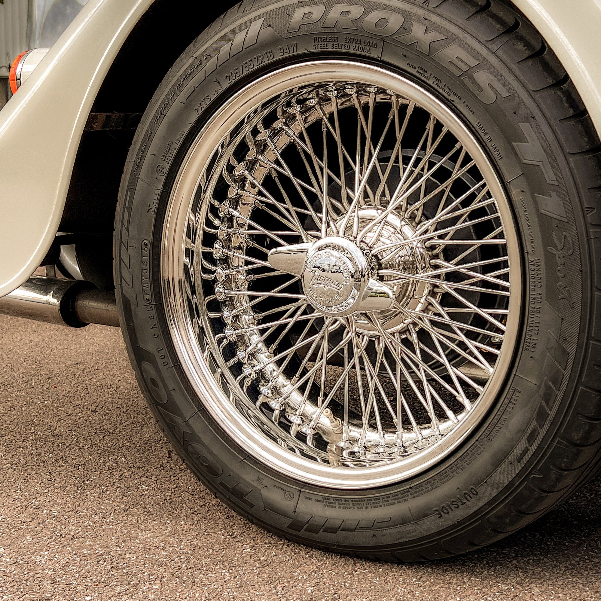 SOLD - Morgan Roadster 3.0 V6 223 BHP - Old English White