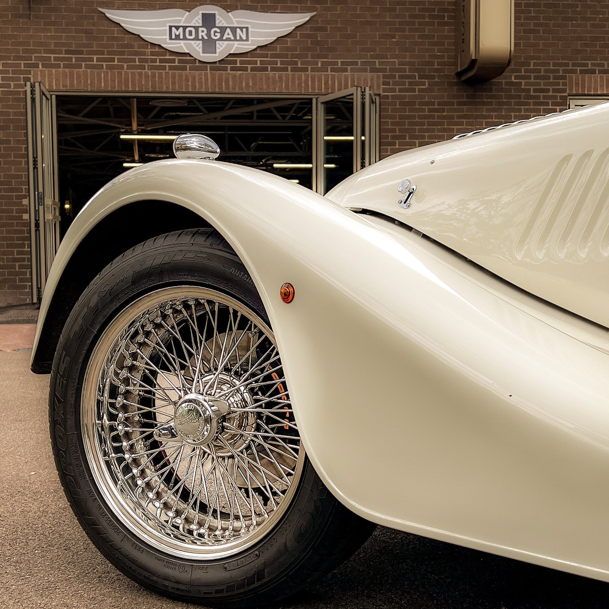 SOLD - Morgan Roadster 3.0 V6 223 BHP - Old English White
