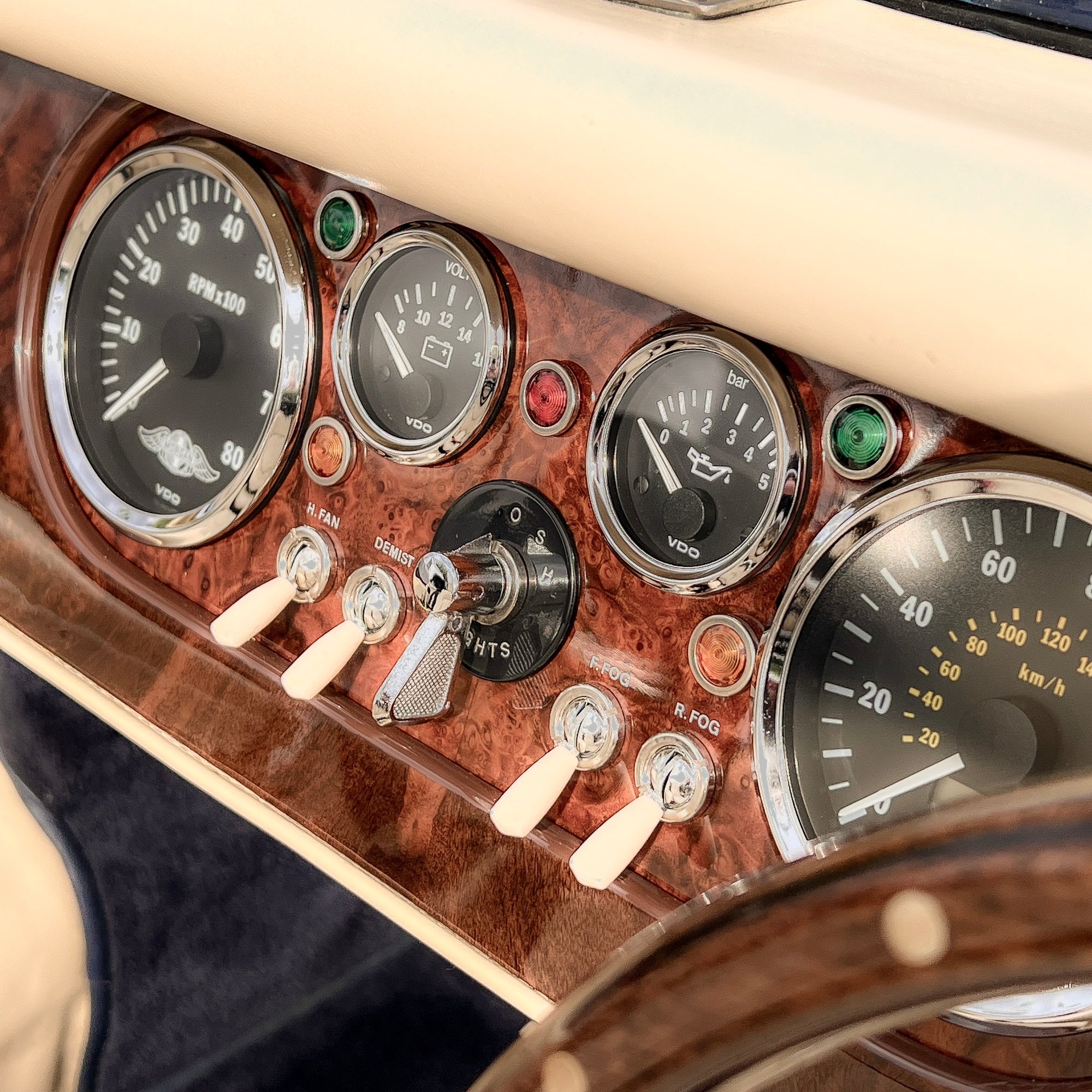 Morgan Plus 8 4.6 Ltr 220 BHP V8, SSL Front & Rear Suspension upgrade - Tour De France Blue