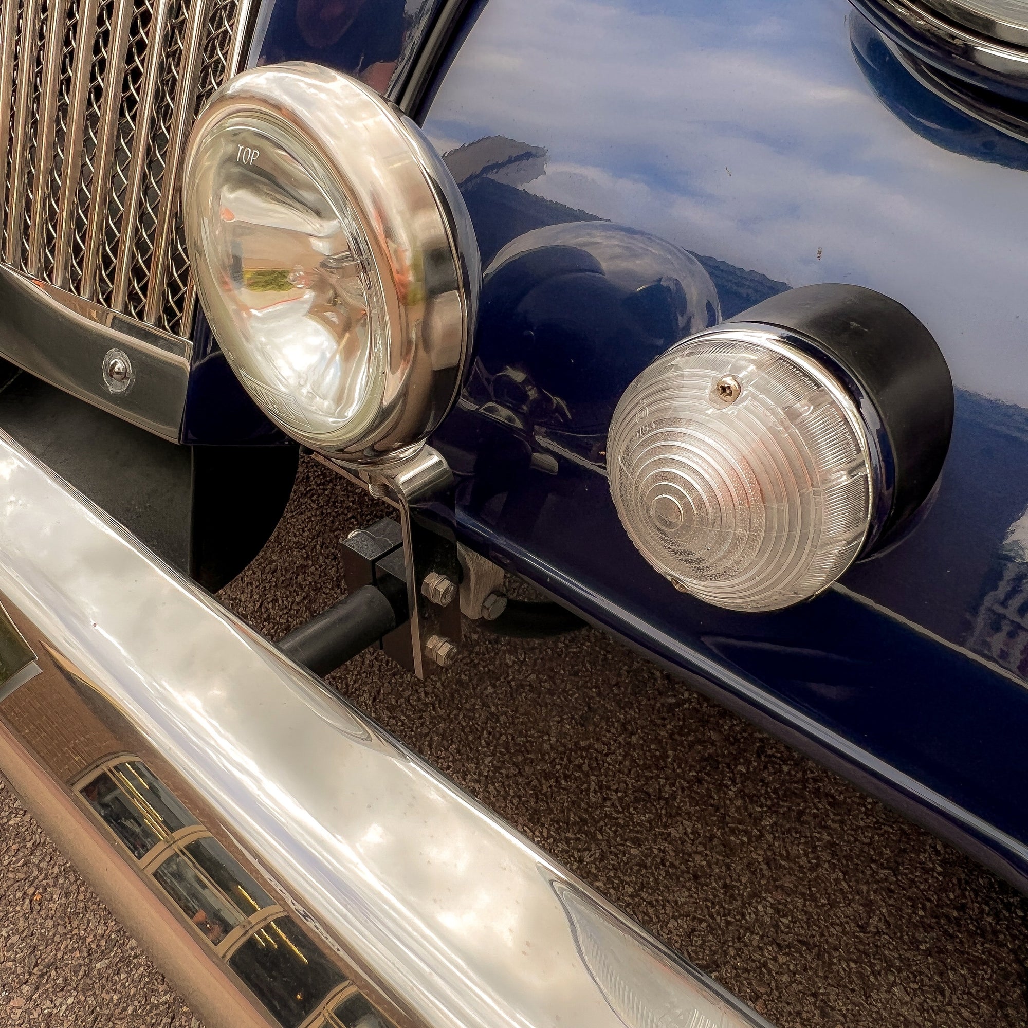 Morgan Plus 8 4.6 Ltr 220 BHP V8, SSL Front & Rear Suspension upgrade - Tour De France Blue