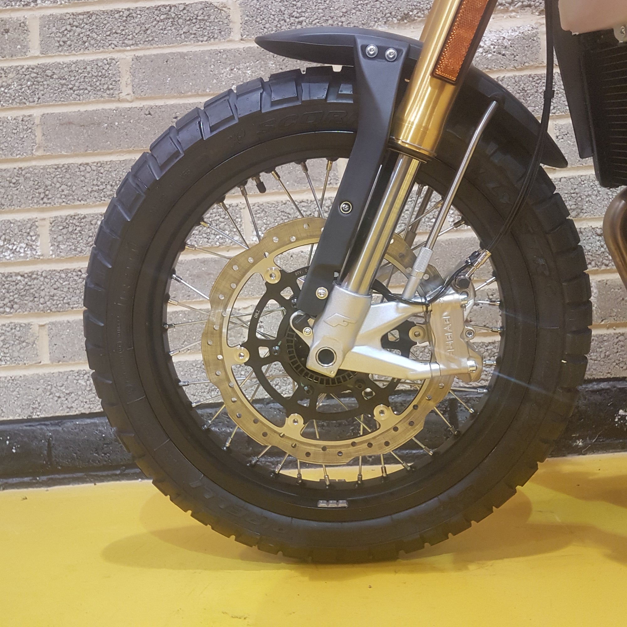 Fantic Caballero Scrambler 500 - Yellow