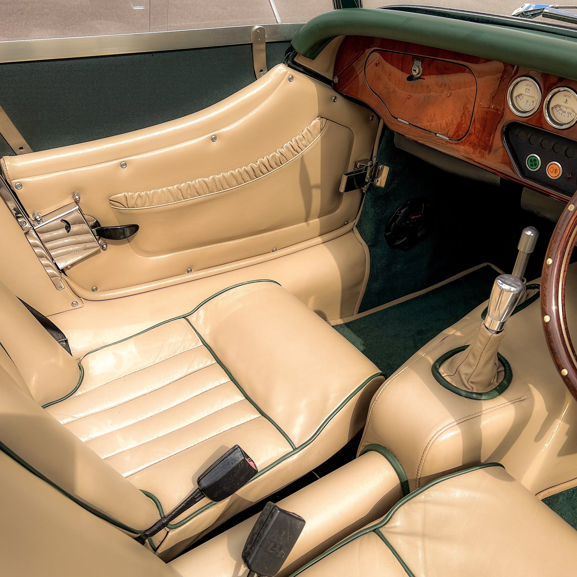 Morgan Roadster 3.0 V6 225 Bhp - Morgan Sport Green