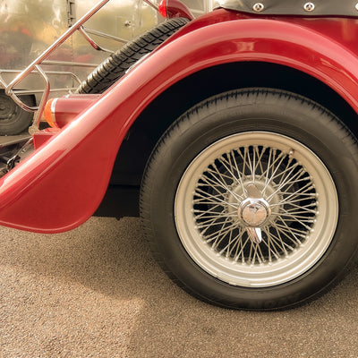 Morgan Plus 4 2.0 16v - Classic Morgan Anniversary Red