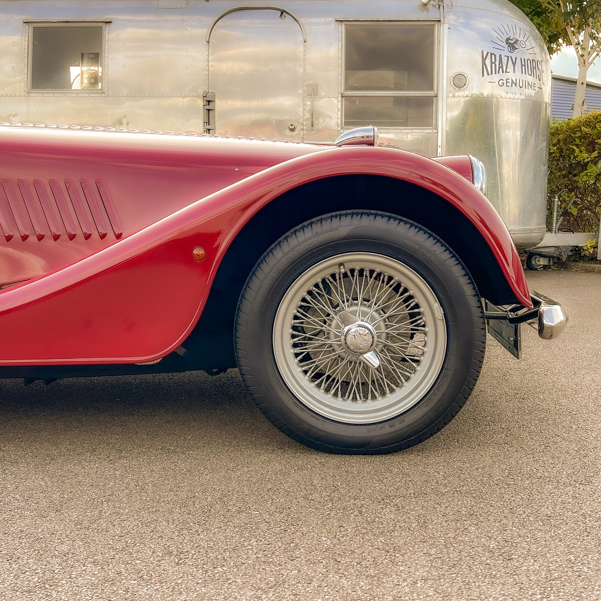 Morgan Plus 4 2.0 16v - Classic Morgan Anniversary Red