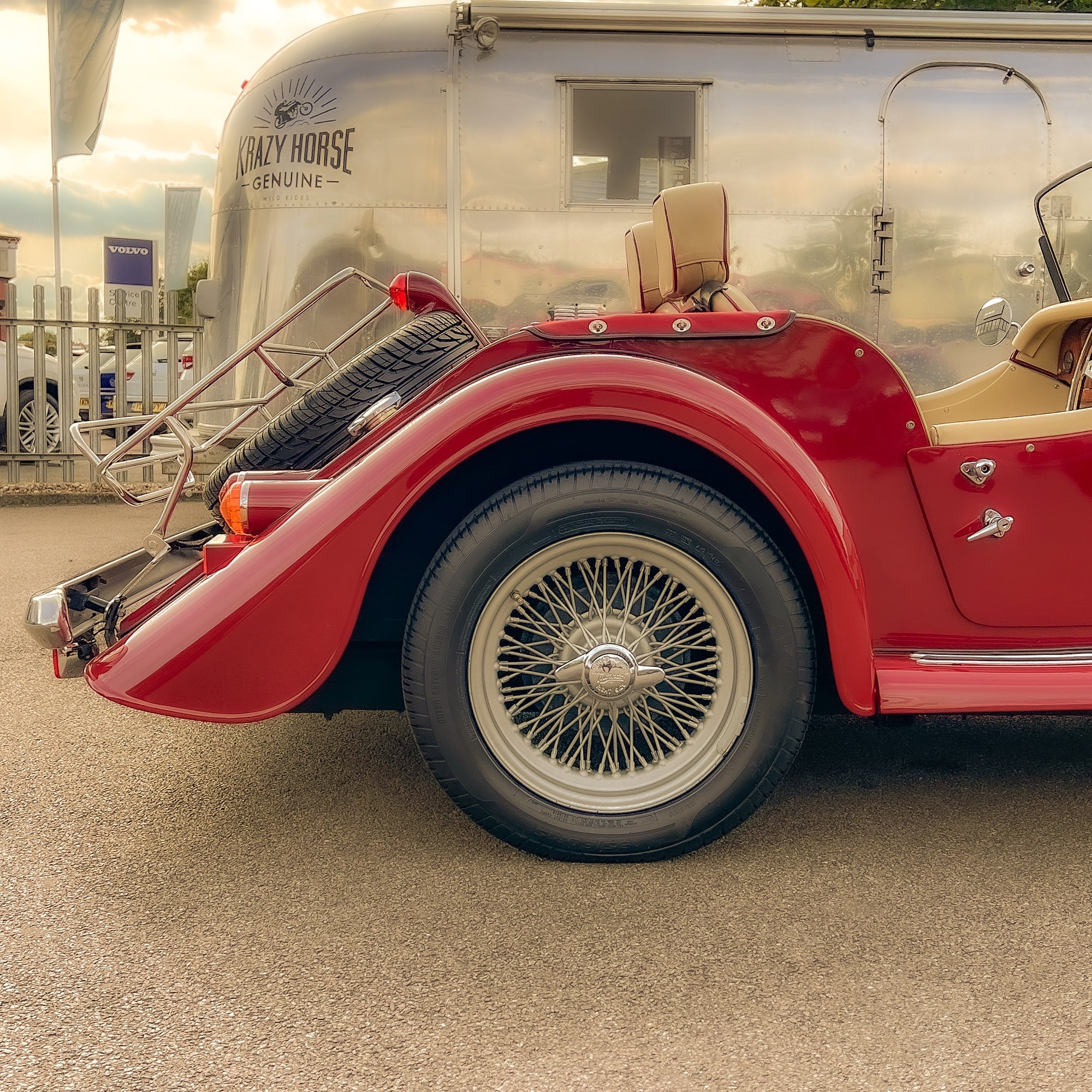 Morgan Plus 4 2.0 16v - Classic Morgan Anniversary Red