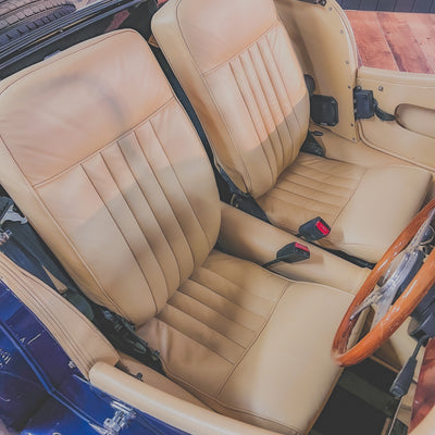 Morgan Plus 8 3.9 V8 - Iris Blue Metallic