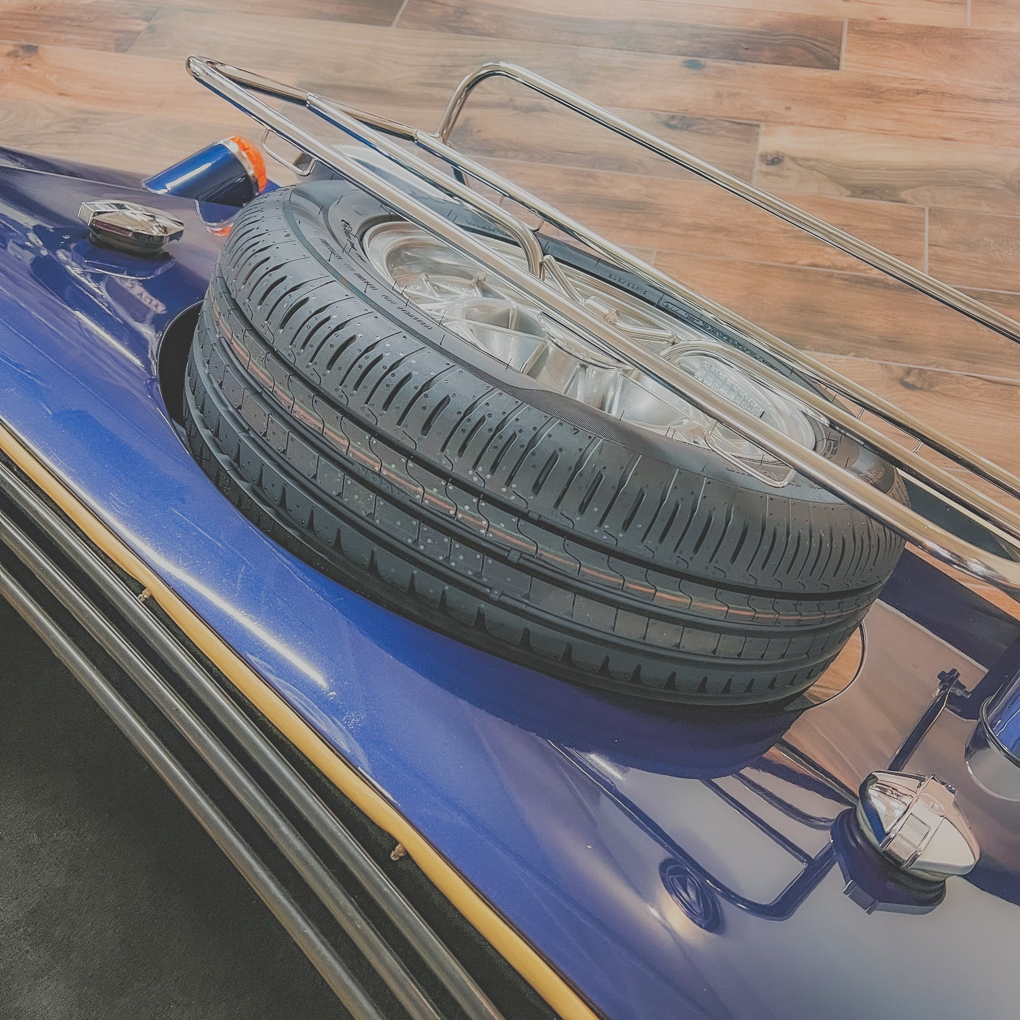 Morgan Plus 8 3.9 V8 - Iris Blue Metallic