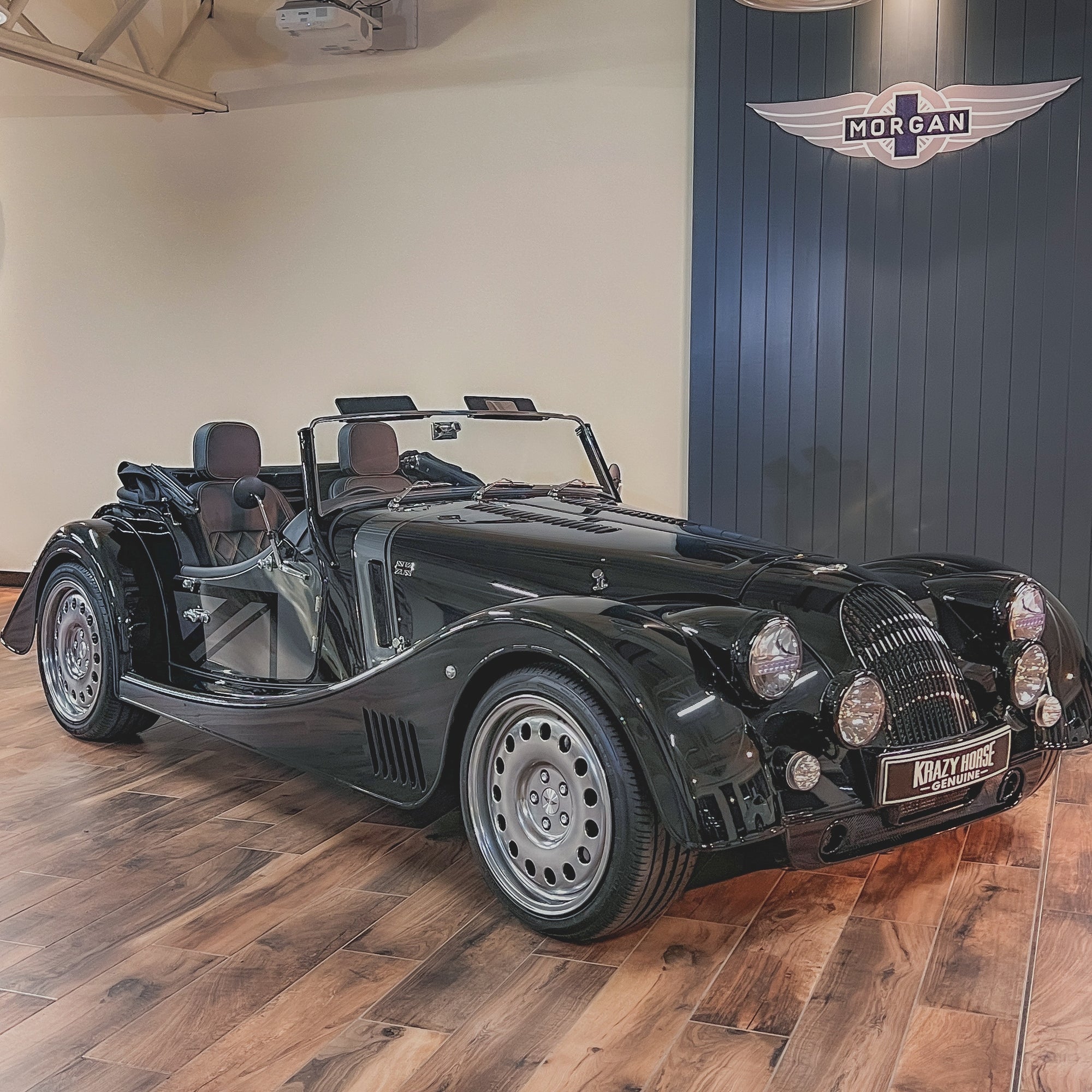 SOLD - Morgan Plus Six Shadow - Mythos Black Pearlescent