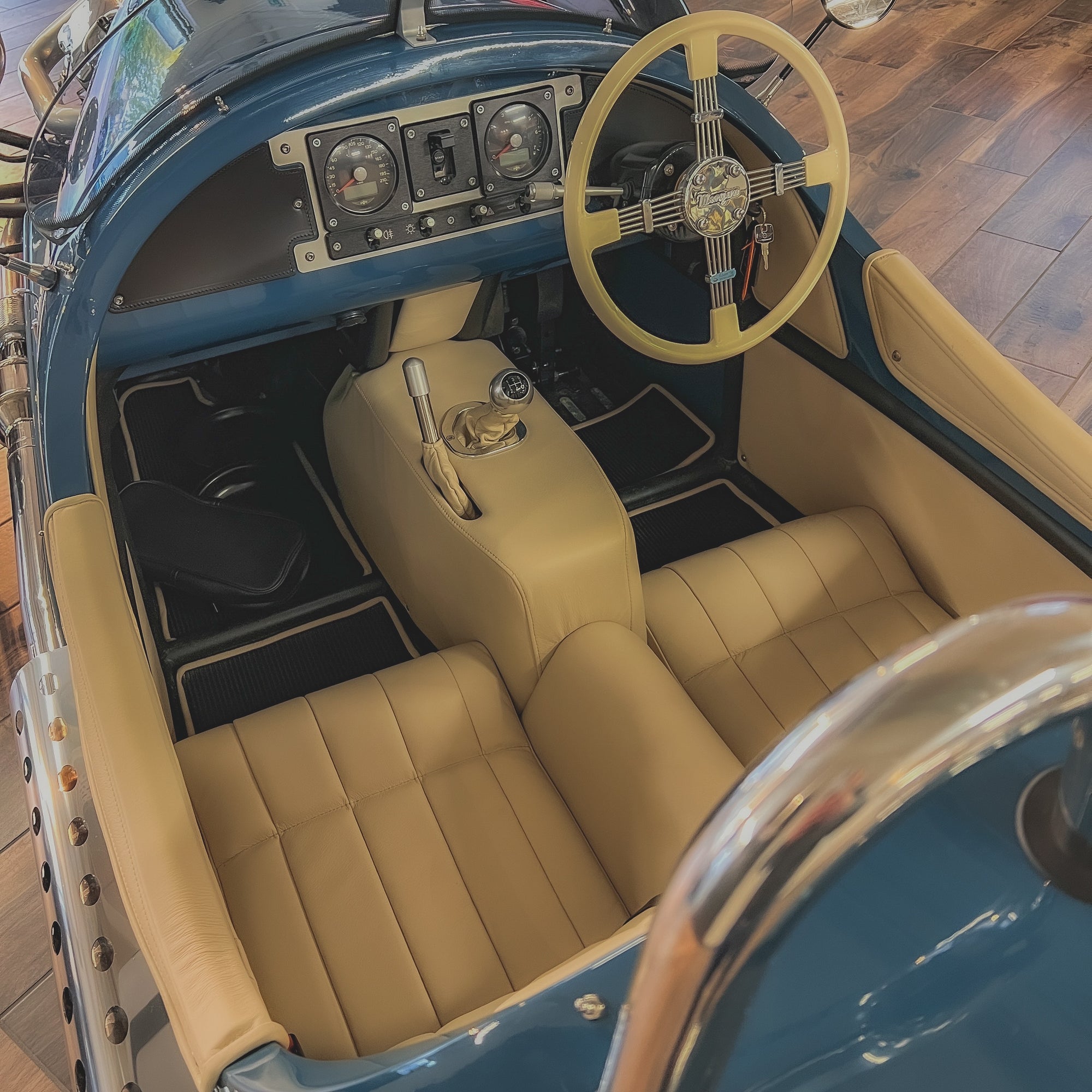 EU4 Morgan 3 Wheeler - Squadron Blue