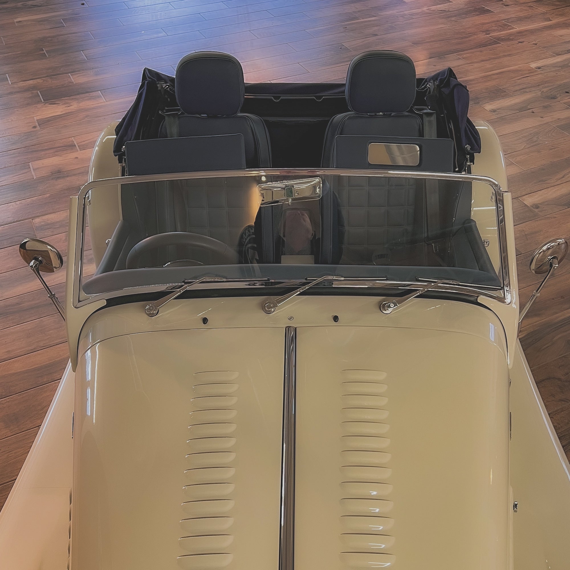 Morgan Plus Four - Morgan Heron Grey