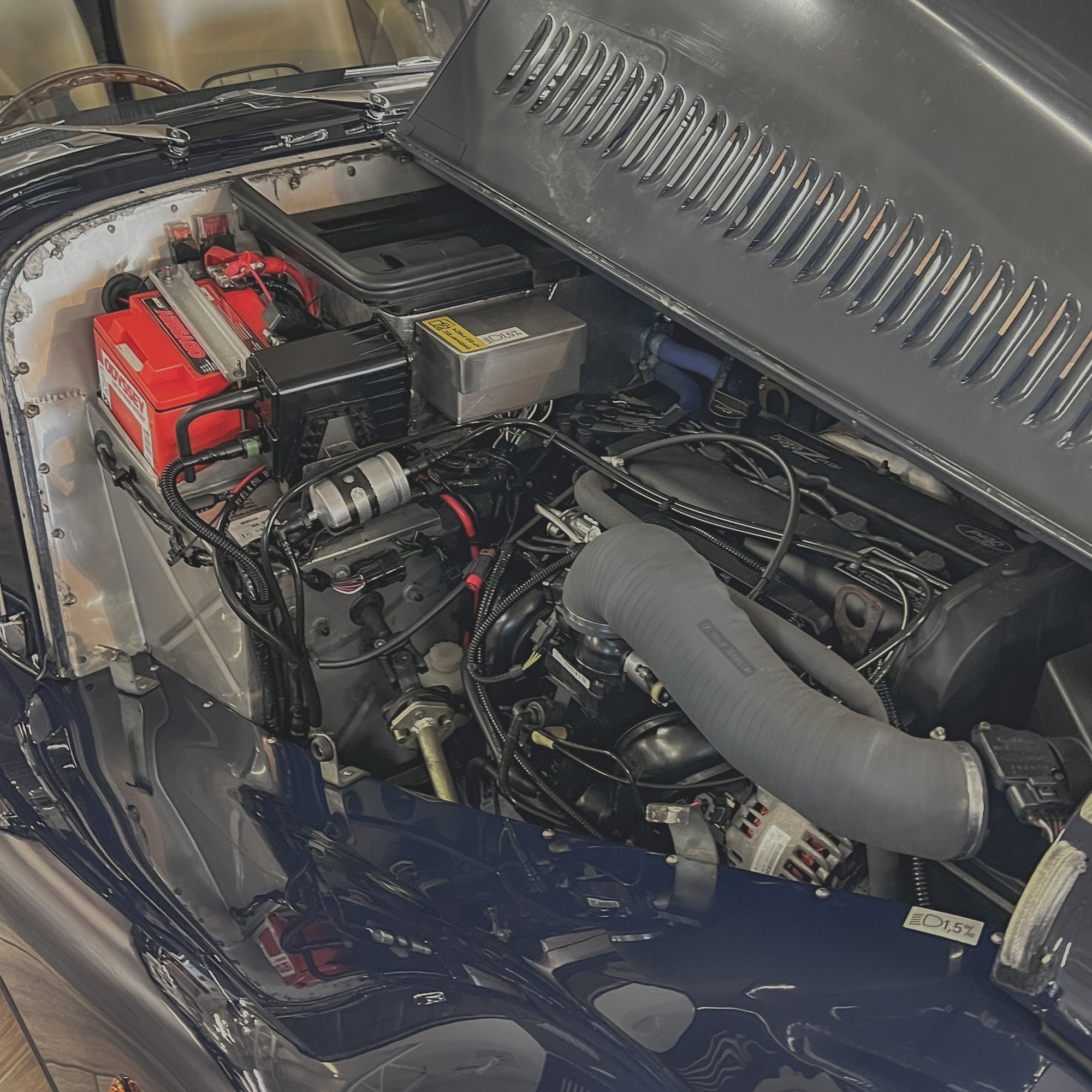 Morgan 4/4 1.8 Twin Cam 16v Ford Z-tec - Morgan Classic Indigo Blue