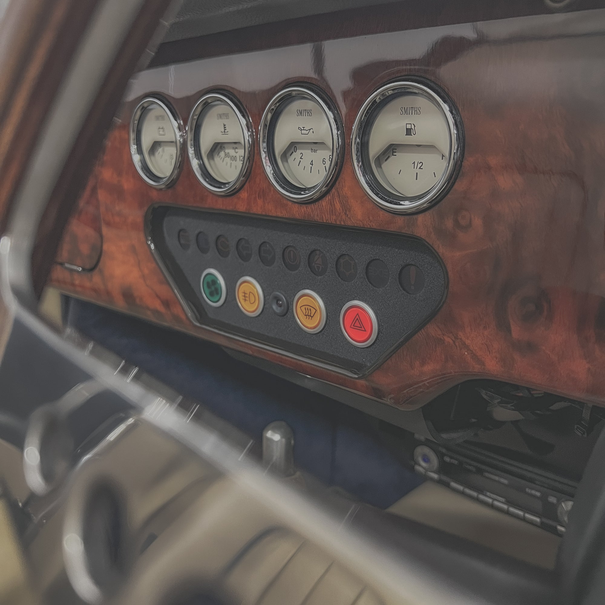 Morgan 4/4 1.8 Twin Cam 16v Ford Z-tec - Morgan Classic Indigo Blue