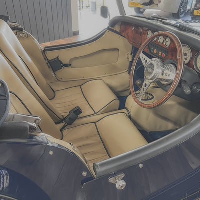 Morgan 4/4 1.8 Twin Cam 16v Ford Z-tec - Morgan Classic Indigo Blue