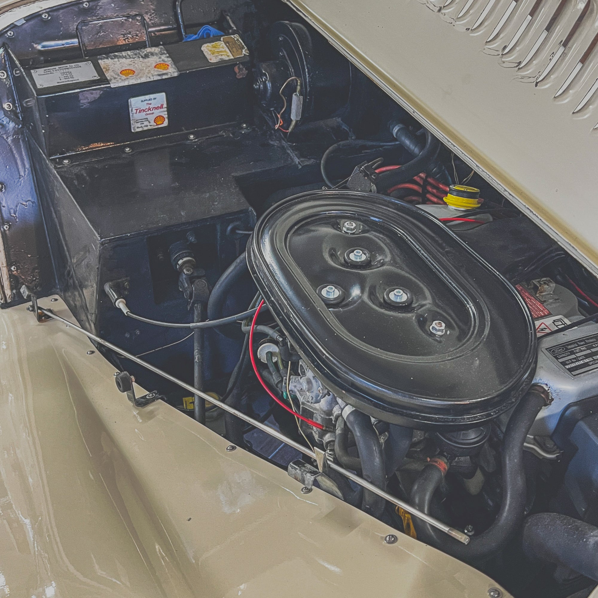 Morgan 4/4 1.6 Ford - Morgan Classic Old English White