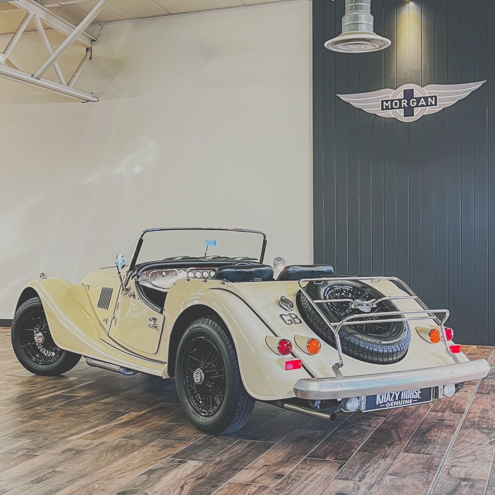 Morgan 4/4 1.6 Ford - Morgan Classic Old English White