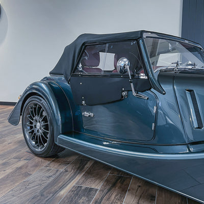 SOLD - Morgan Plus Six 3.0 Automatic - Classic Porsche Adventure Green pearlescent