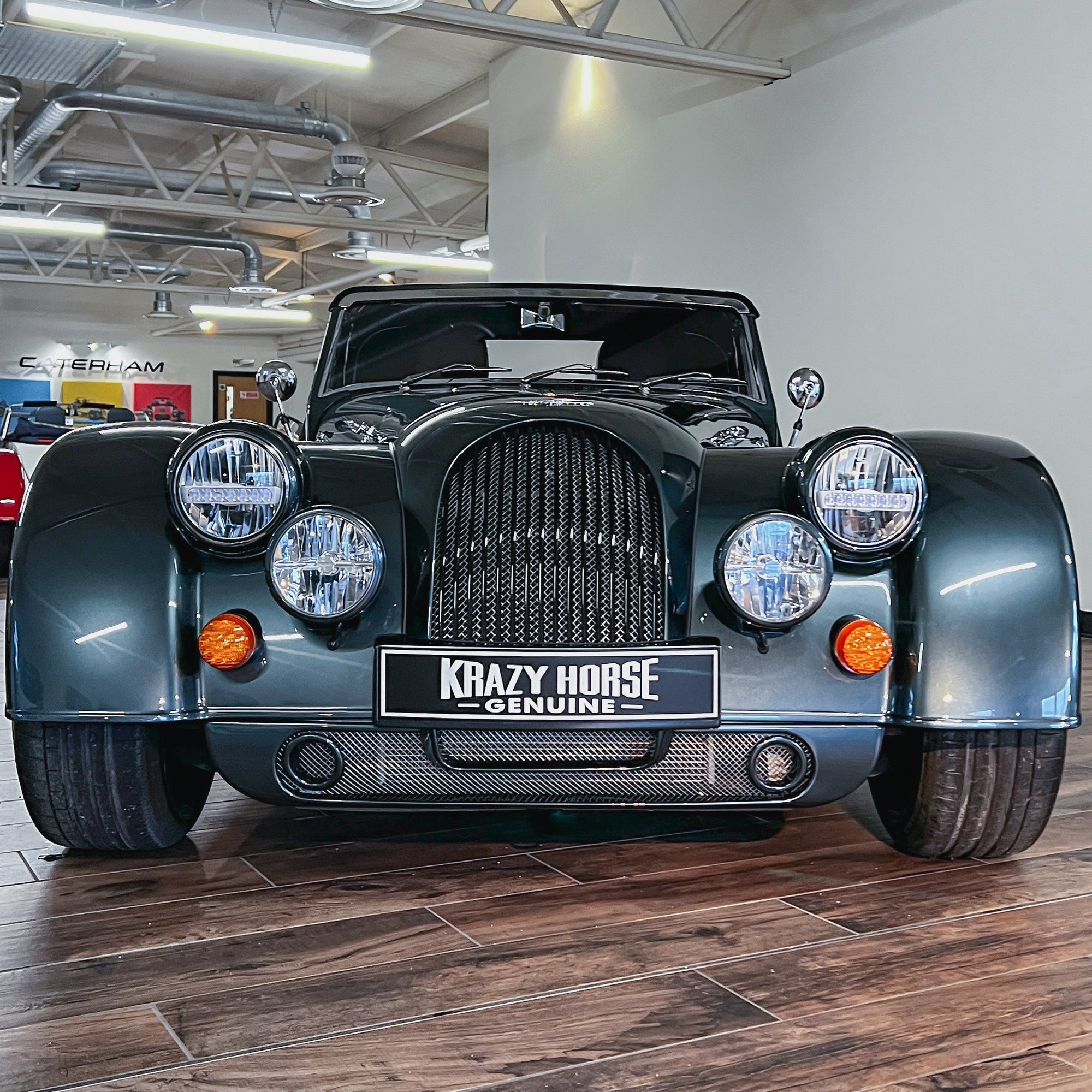SOLD - Morgan Plus Six 3.0 Automatic - Classic Porsche Adventure Green pearlescent