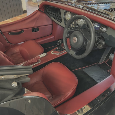 SOLD - Morgan Plus Six 3.0 Automatic - Classic Porsche Adventure Green pearlescent