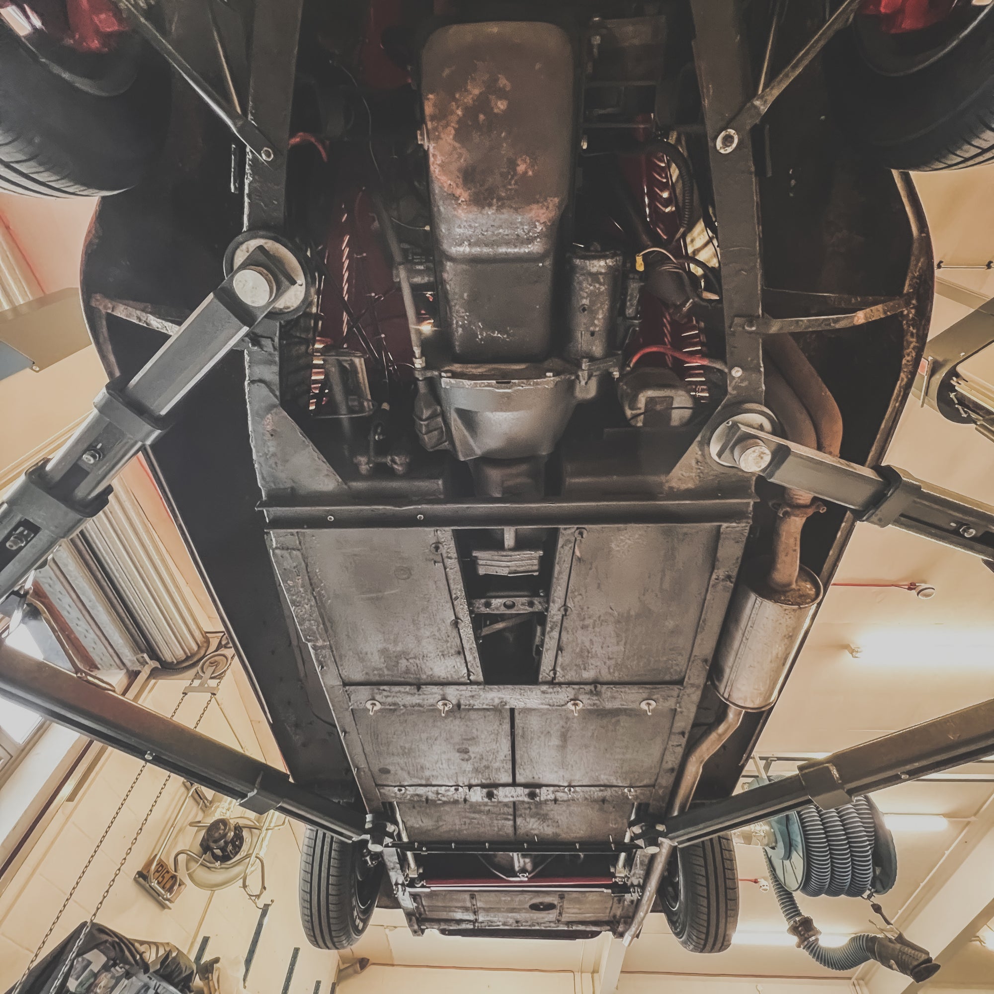 SOLD - Morgan 4/4 1.6 CVH - Sport red