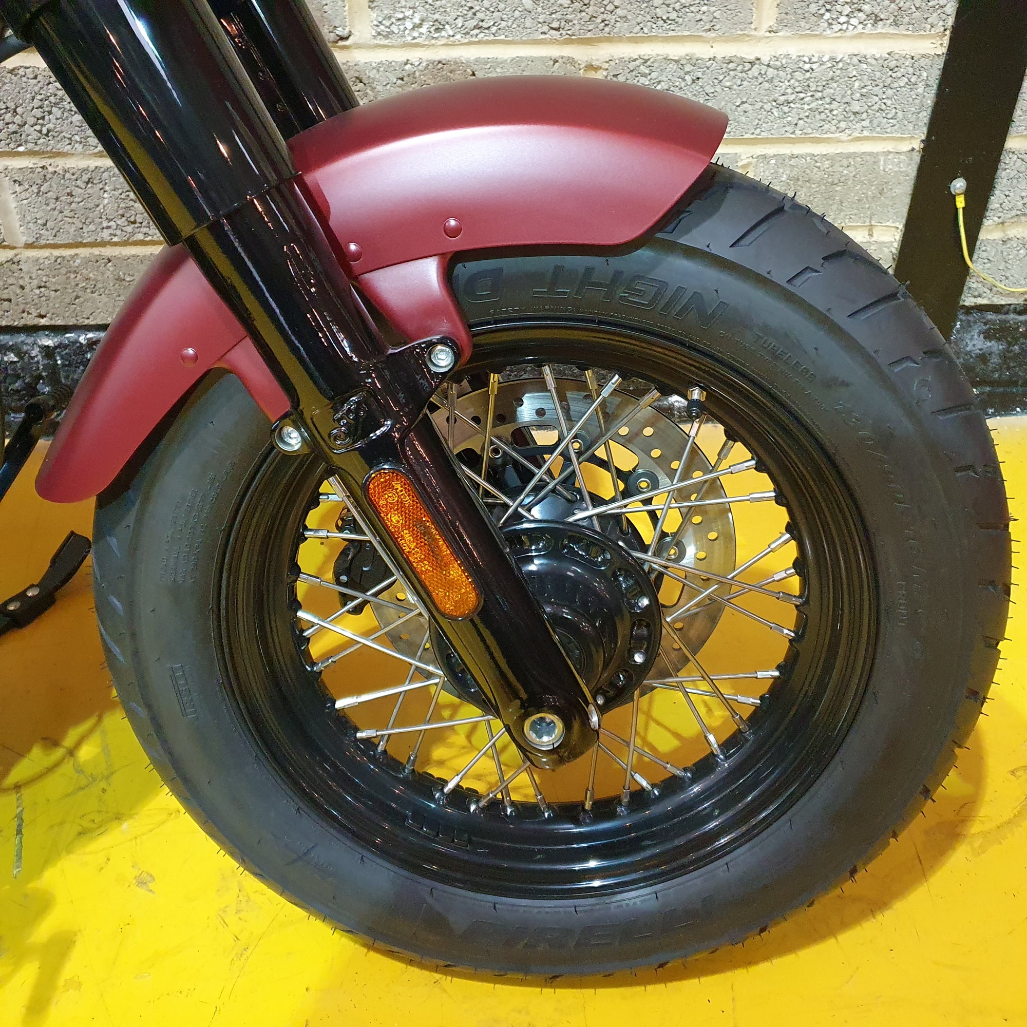 2023 Indian Chief Bobber Dark Horse ICON - Copper Smoke