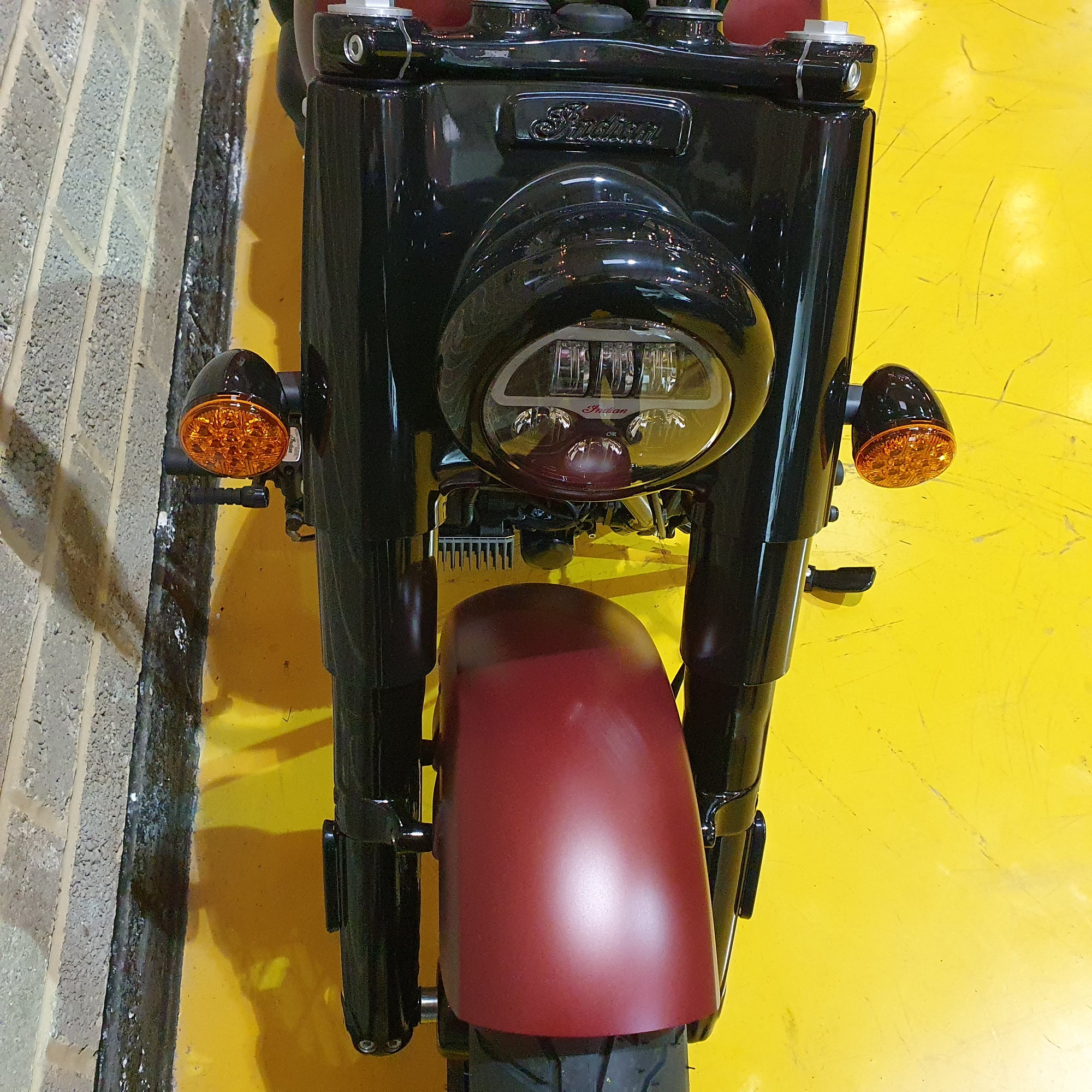 2023 Indian Chief Bobber Dark Horse ICON - Copper Smoke