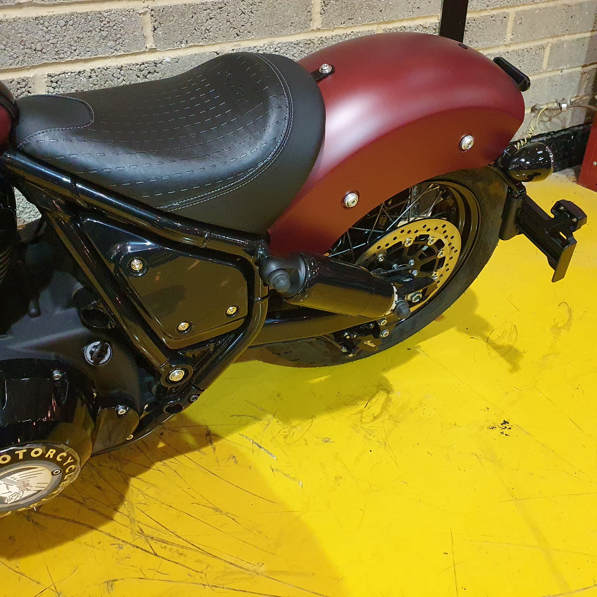 2023 Indian Chief Bobber Dark Horse ICON - Copper Smoke