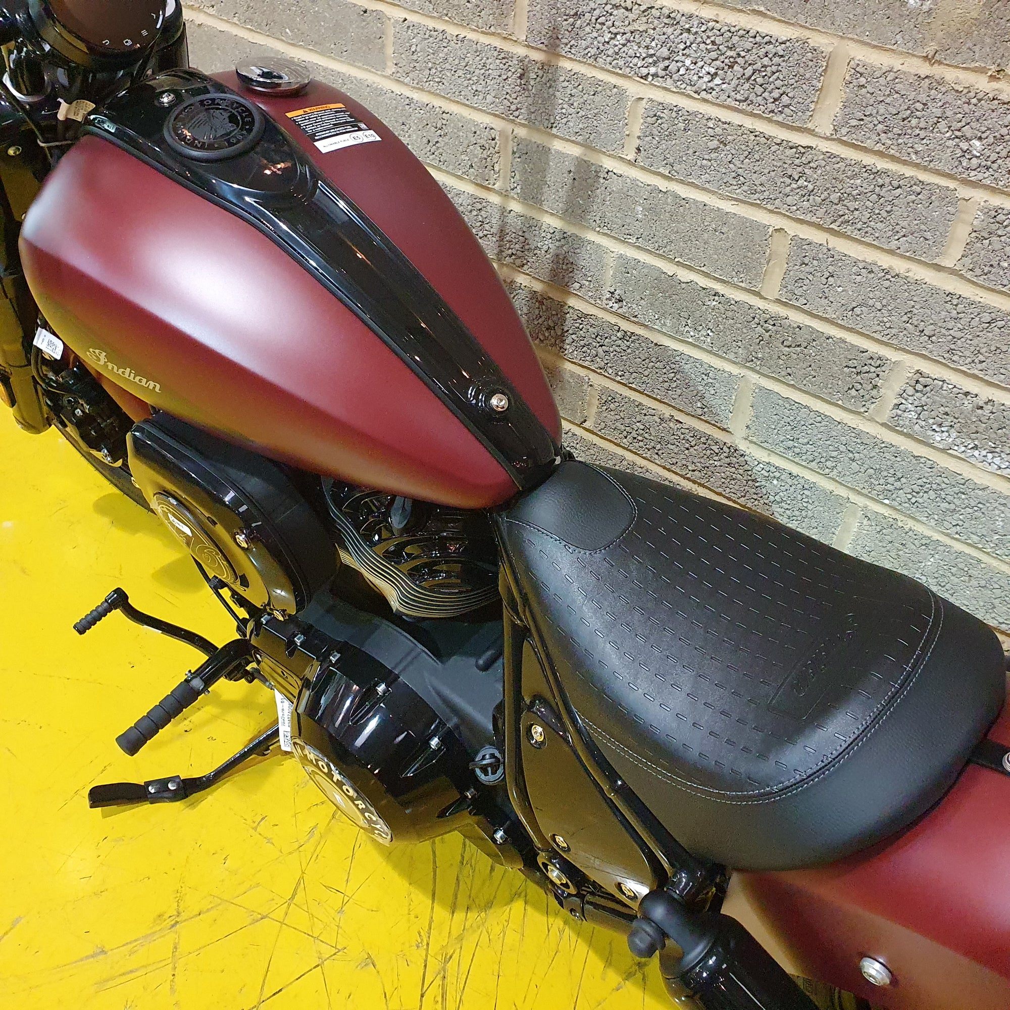 2023 Indian Chief Bobber Dark Horse ICON - Copper Smoke