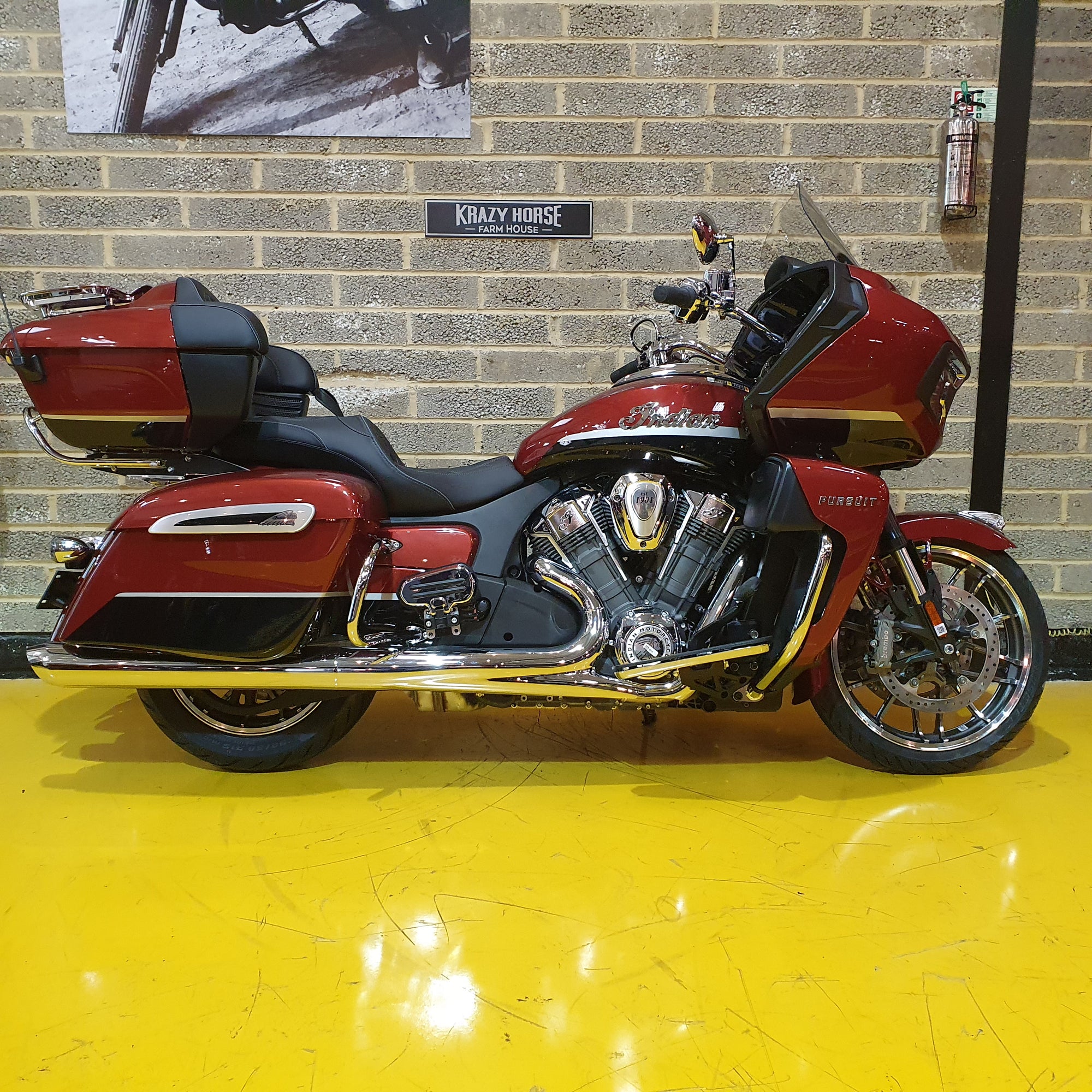 2023 Indian Pursuit Limited ICON - Copper Metallic