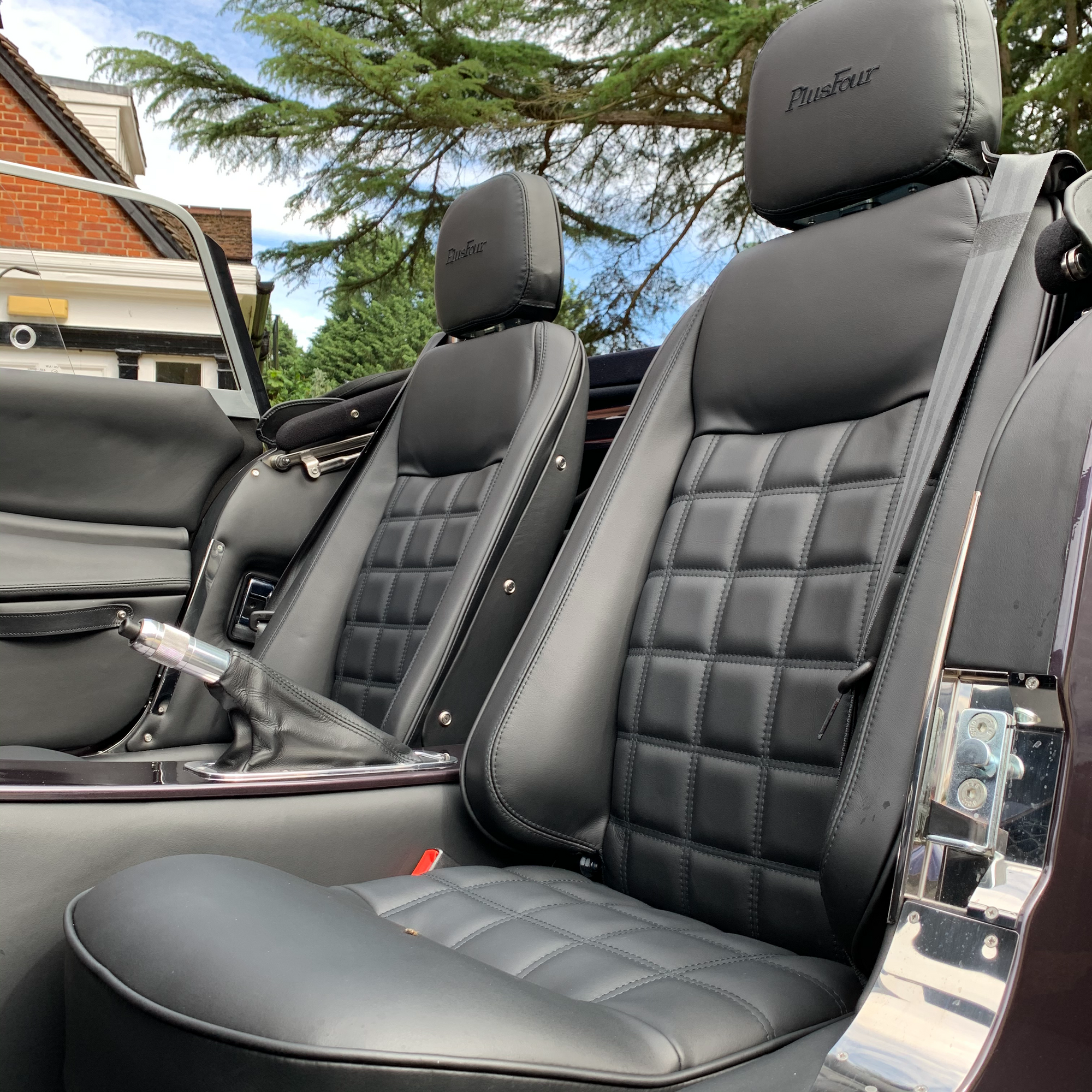 Morgan Plus Four - Metallic Morgan Regal Grey