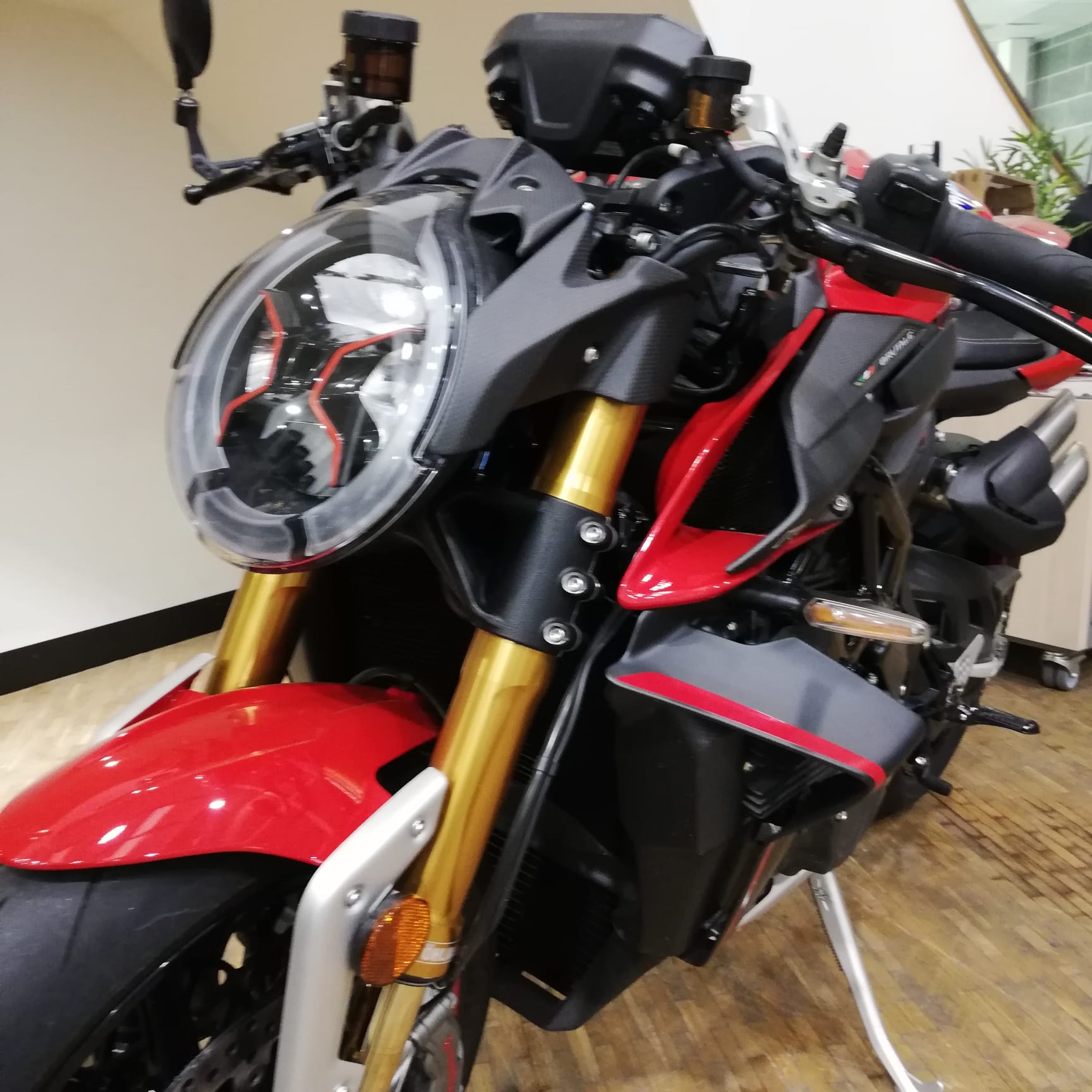 MV Agusta Brutale 1000 RR - Red - PreLoved