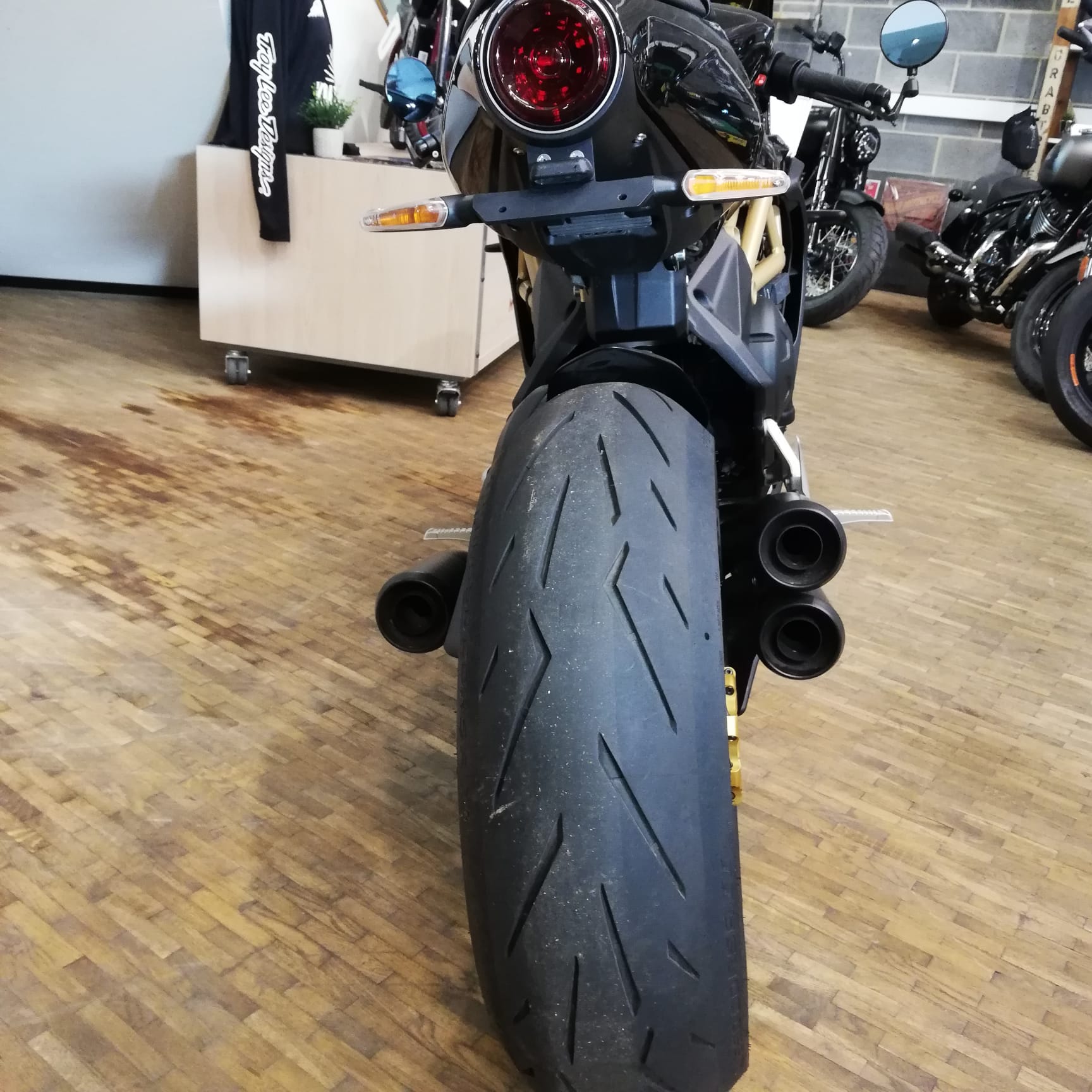 MV Agusta Superveloce - Black and Gold - PreLoved