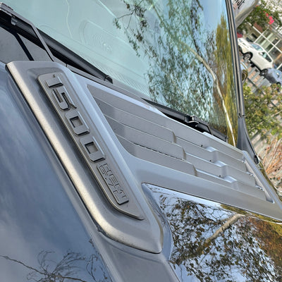 RAM 1500 LIMITED NIGHT EDITION CREW CAB - DIAMOND BLACK WITH BLACK