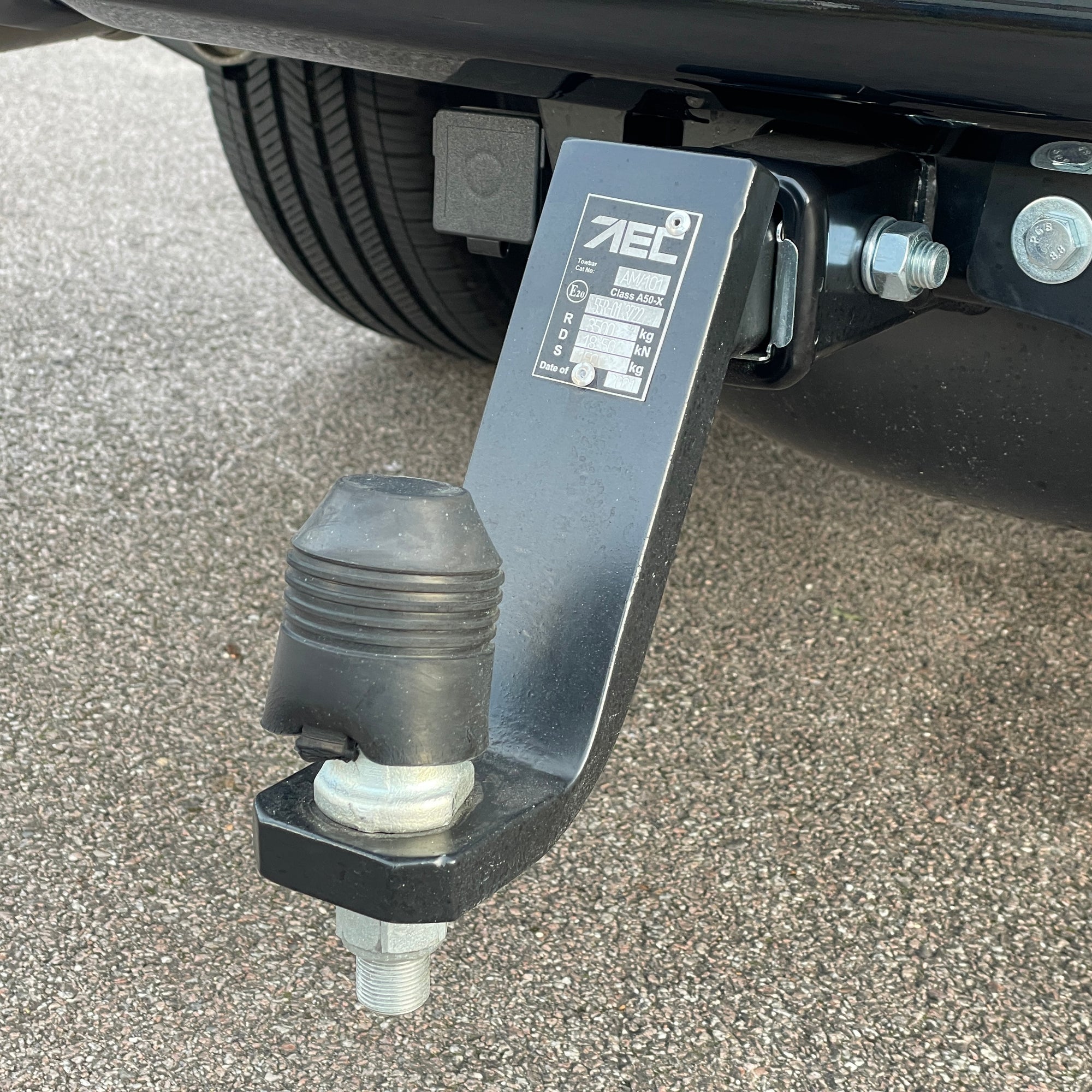 RAM 1500 LIMITED NIGHT EDITION CREW CAB - DIAMOND BLACK WITH BLACK