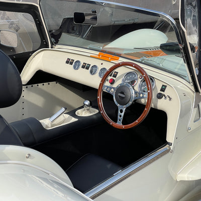 CATERHAM SUPER SEVEN 1600 LARGE CHASSIS - OXFORD WHITE & BALLISTIC ORANGE WITH BLACK LEATHER