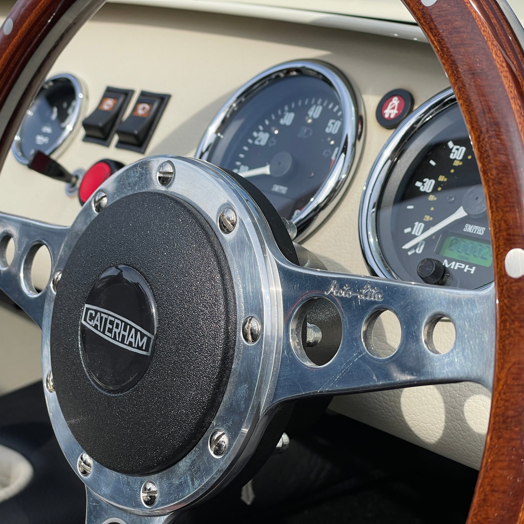 CATERHAM SUPER SEVEN 1600 LARGE CHASSIS - OXFORD WHITE & BALLISTIC ORANGE WITH BLACK LEATHER