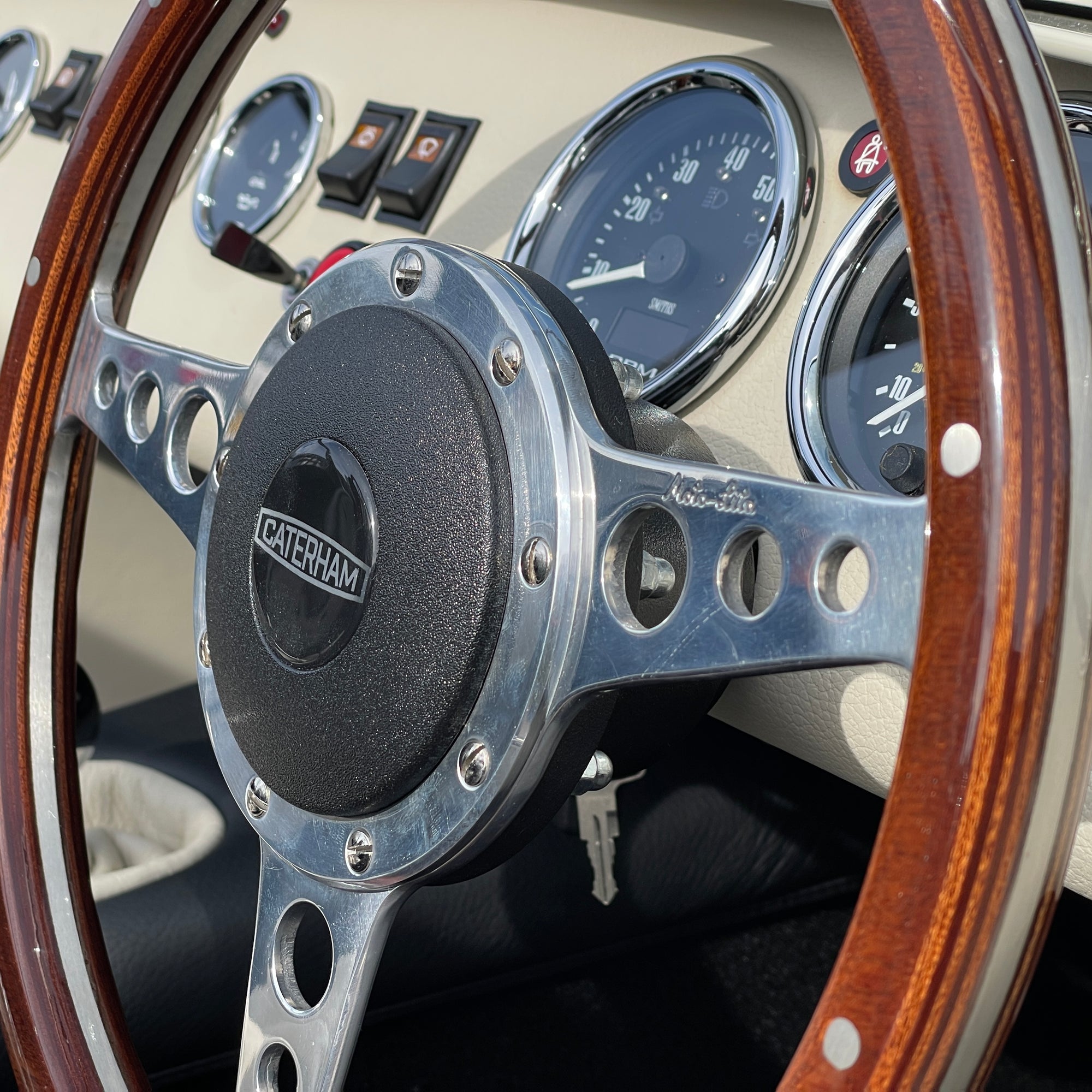 CATERHAM SUPER SEVEN 1600 LARGE CHASSIS - OXFORD WHITE & BALLISTIC ORANGE WITH BLACK LEATHER