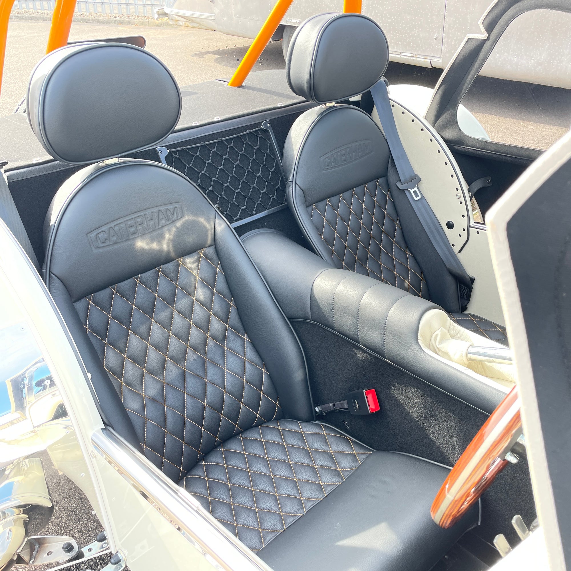 CATERHAM SUPER SEVEN 1600 LARGE CHASSIS - OXFORD WHITE & BALLISTIC ORANGE WITH BLACK LEATHER