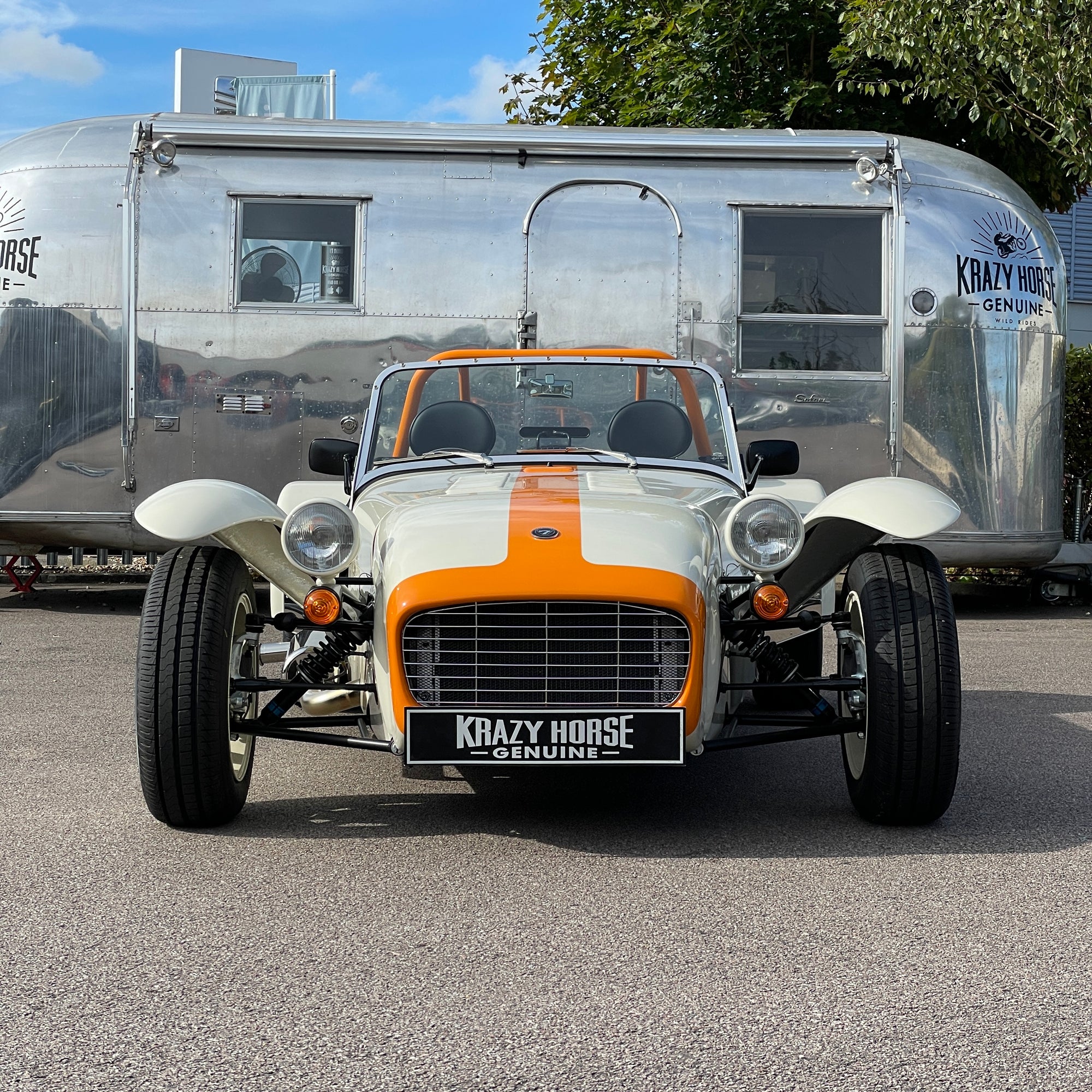 CATERHAM SUPER SEVEN 1600 LARGE CHASSIS - OXFORD WHITE & BALLISTIC ORANGE WITH BLACK LEATHER