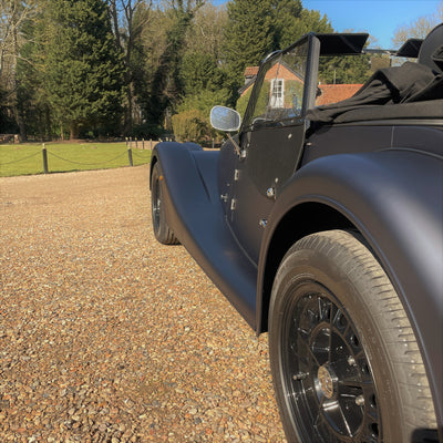 Morgan 2.0 Plus 4 - Red Bull Navy Matt