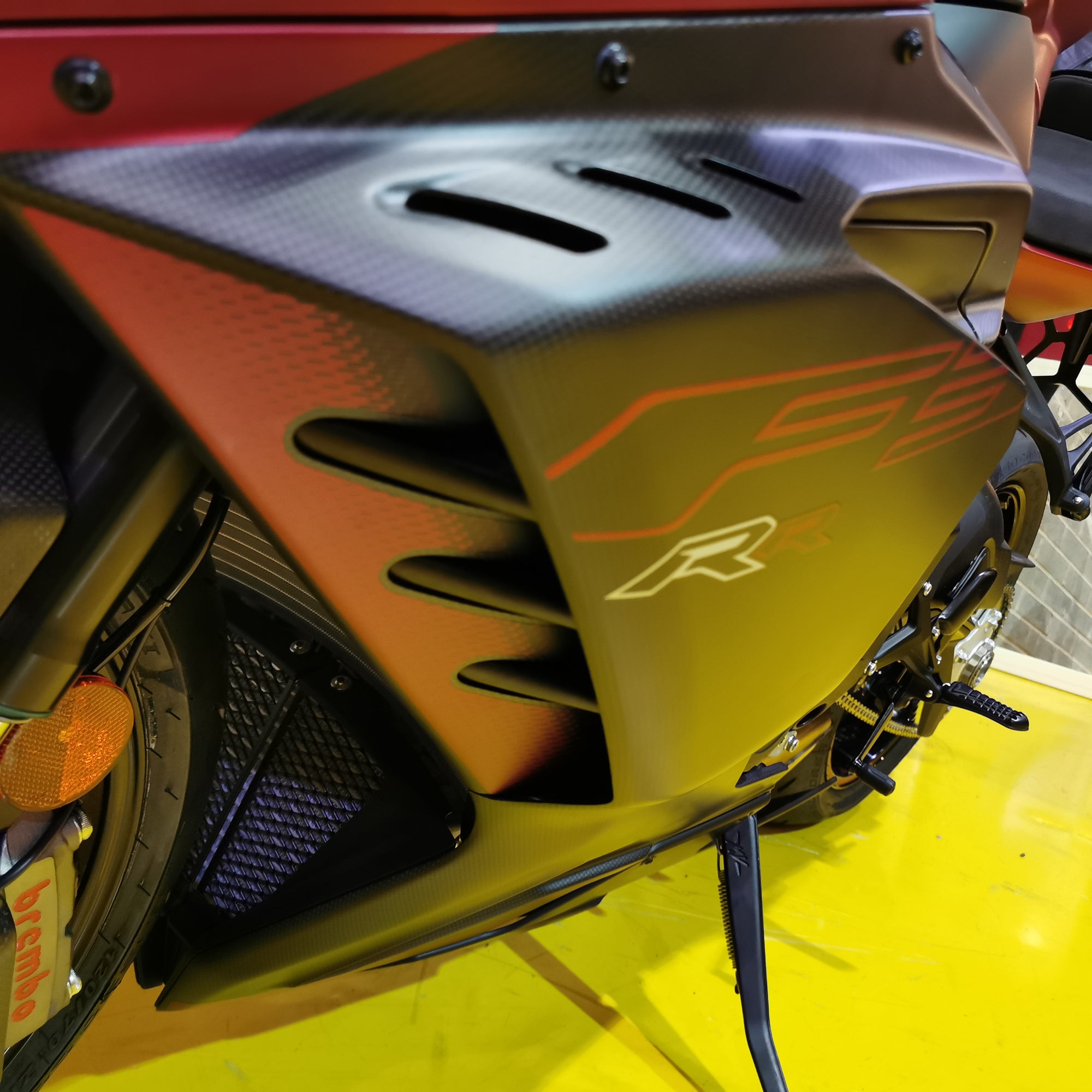 MV Agusta F3 800 RR - Matt Fire Red over Matt Dark Grey