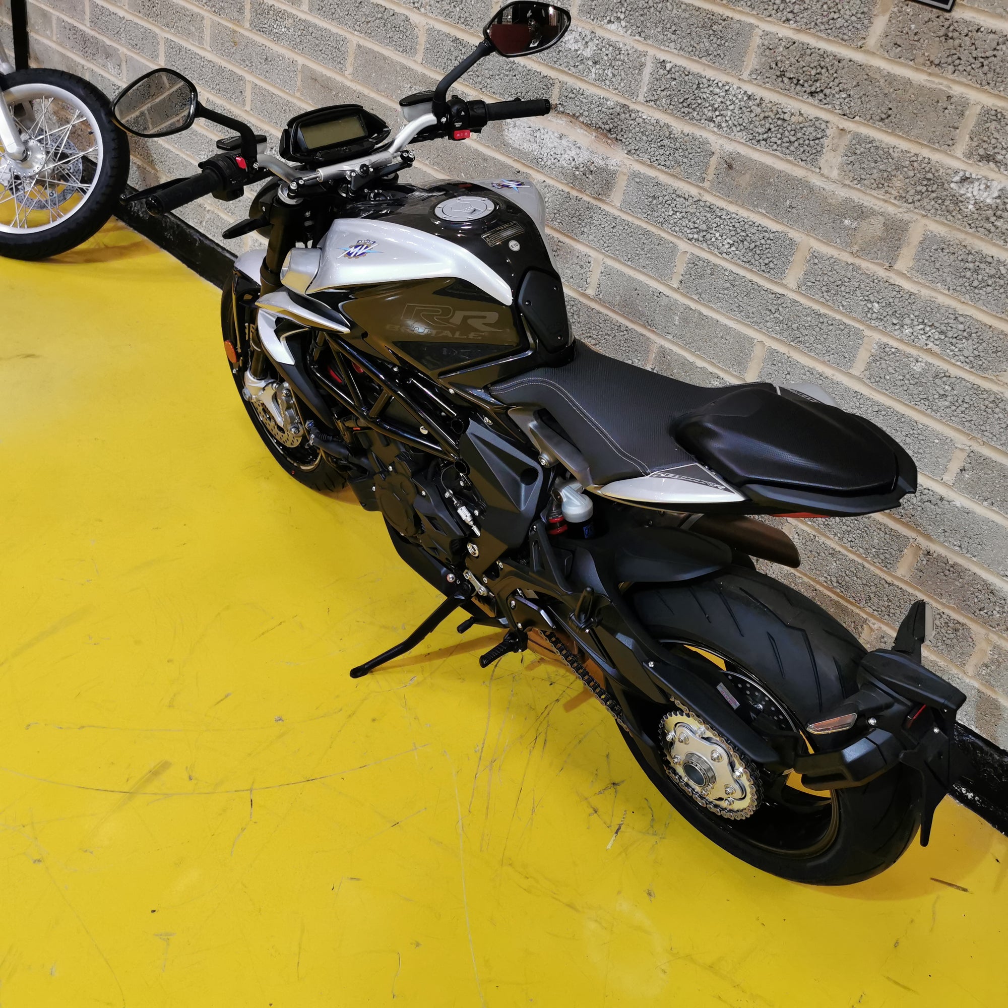 MV Agusta Brutale 800 RR - Ago Silver and Dark Metallic Grey