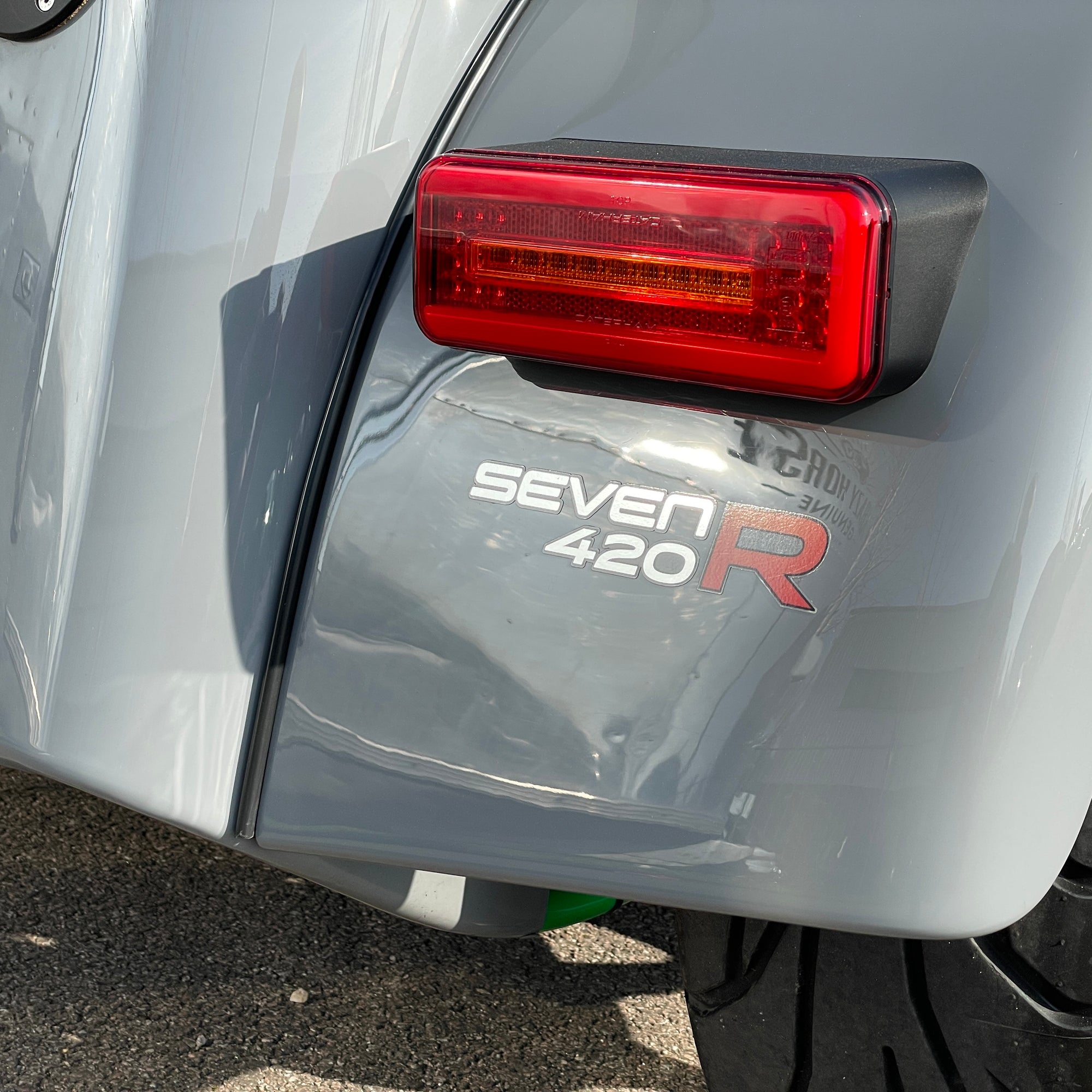 CATERHAM SEVEN 420R LARGE CHASSIS - NARDO GREY WITH BLACK