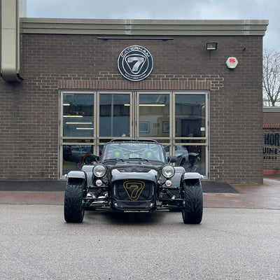 BRAND NEW UNREGISTERED CATERHAM SEVEN 420R - GRAVITY BLACK WITH BLACK